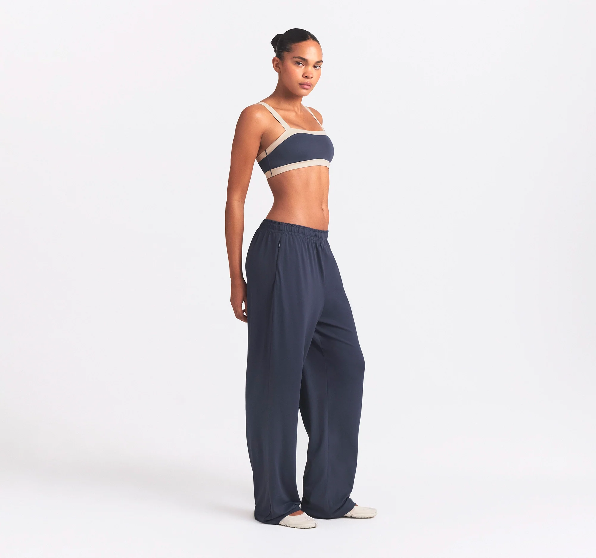 NikeSKIMS AIRY WIDE LEG PANT | DEEP ROYAL - Image 5