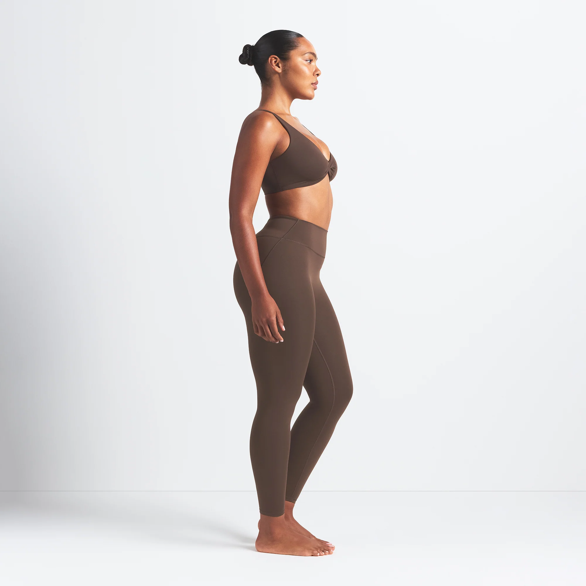 NikeSKIMS MATTE 26" LEGGING | DARK SEPIA - Image 7