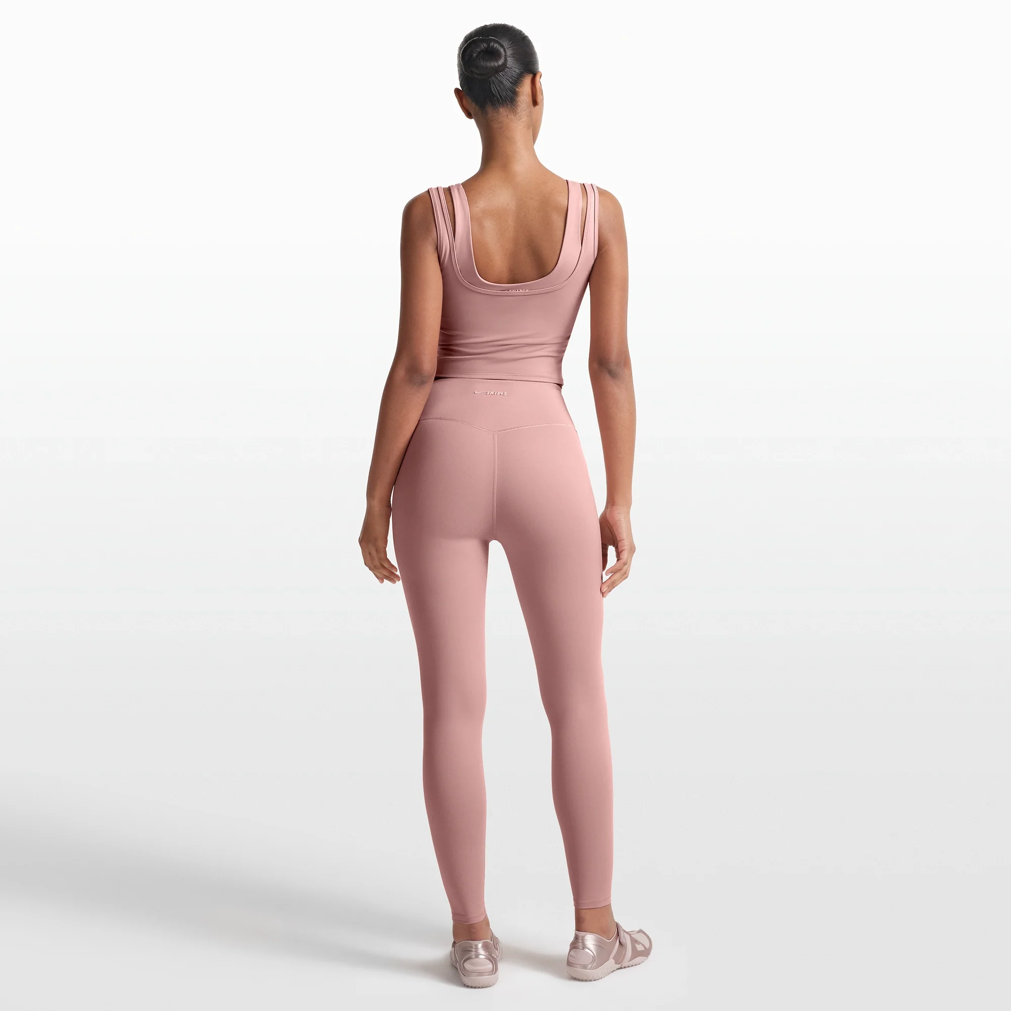 NikeSKIMS MATTE 26" LEGGING | HIMALAYAN - Image 6