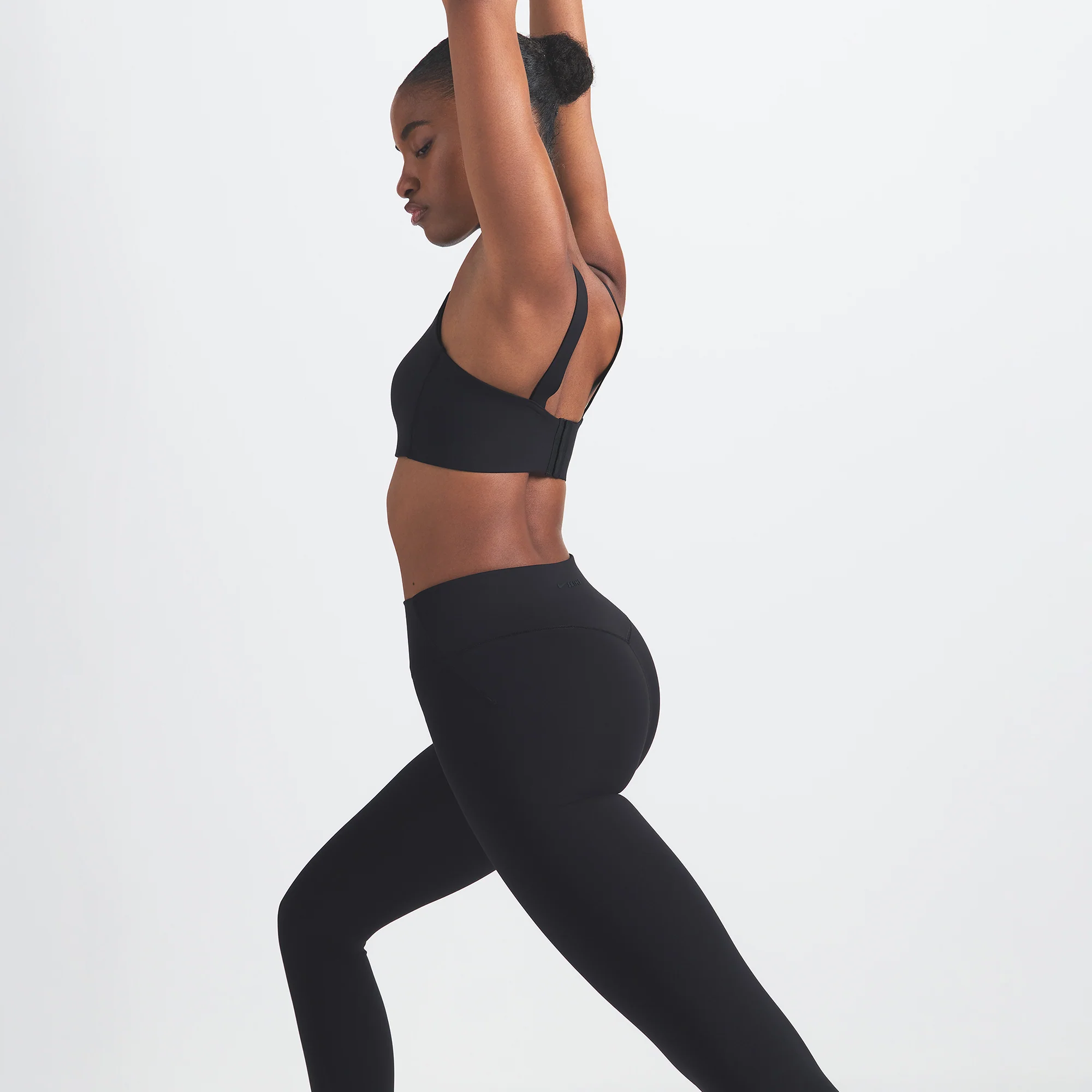 NikeSKIMS MATTE 29" LEGGING | OBSIDIAN - Image 5