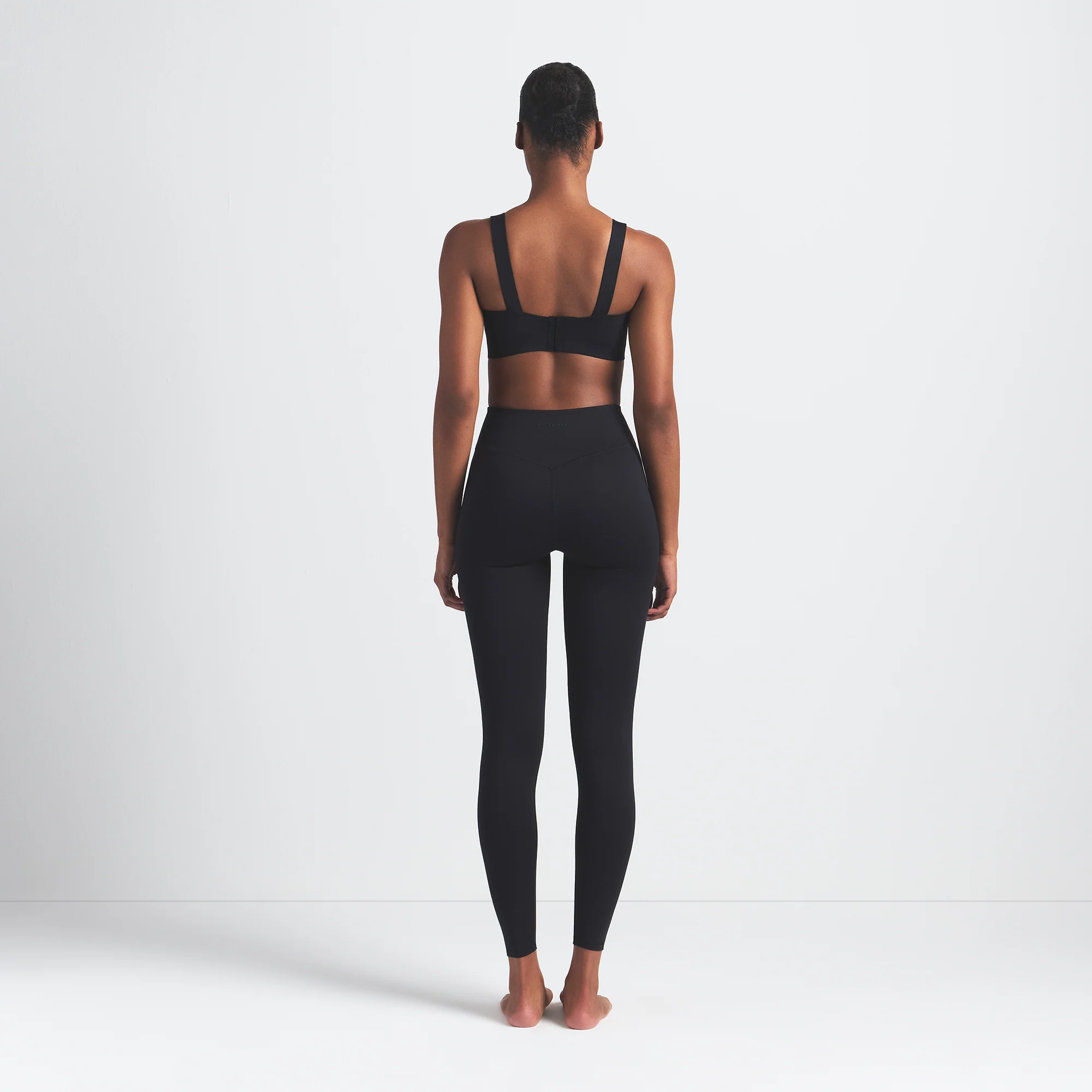 NikeSKIMS MATTE 29" LEGGING | OBSIDIAN - Image 6
