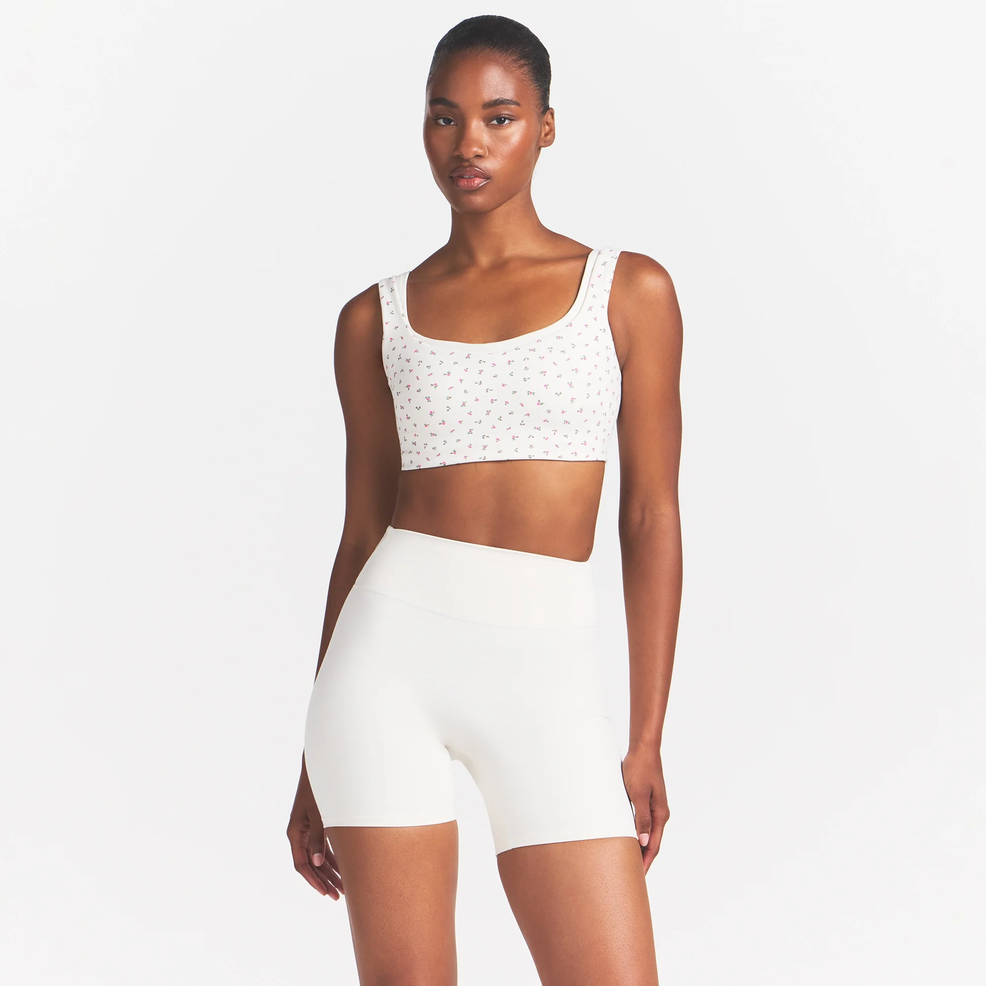 NikeSKIMS MATTE 5" BIKER SHORT | IVORY - Image 3