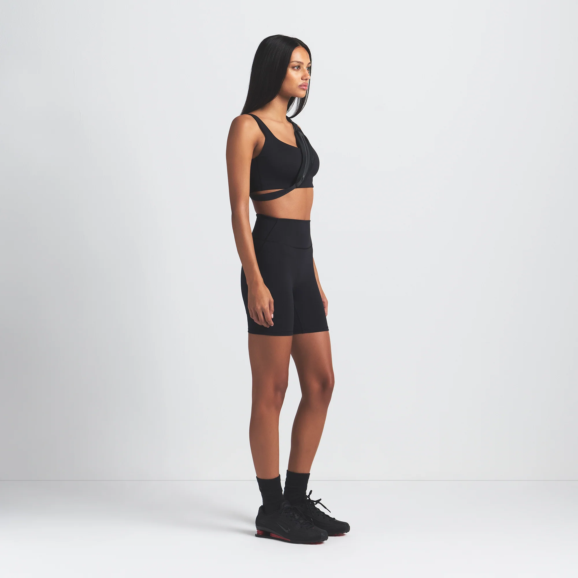 NikeSKIMS MATTE 5" BIKER SHORT | OBSIDIAN - Image 5