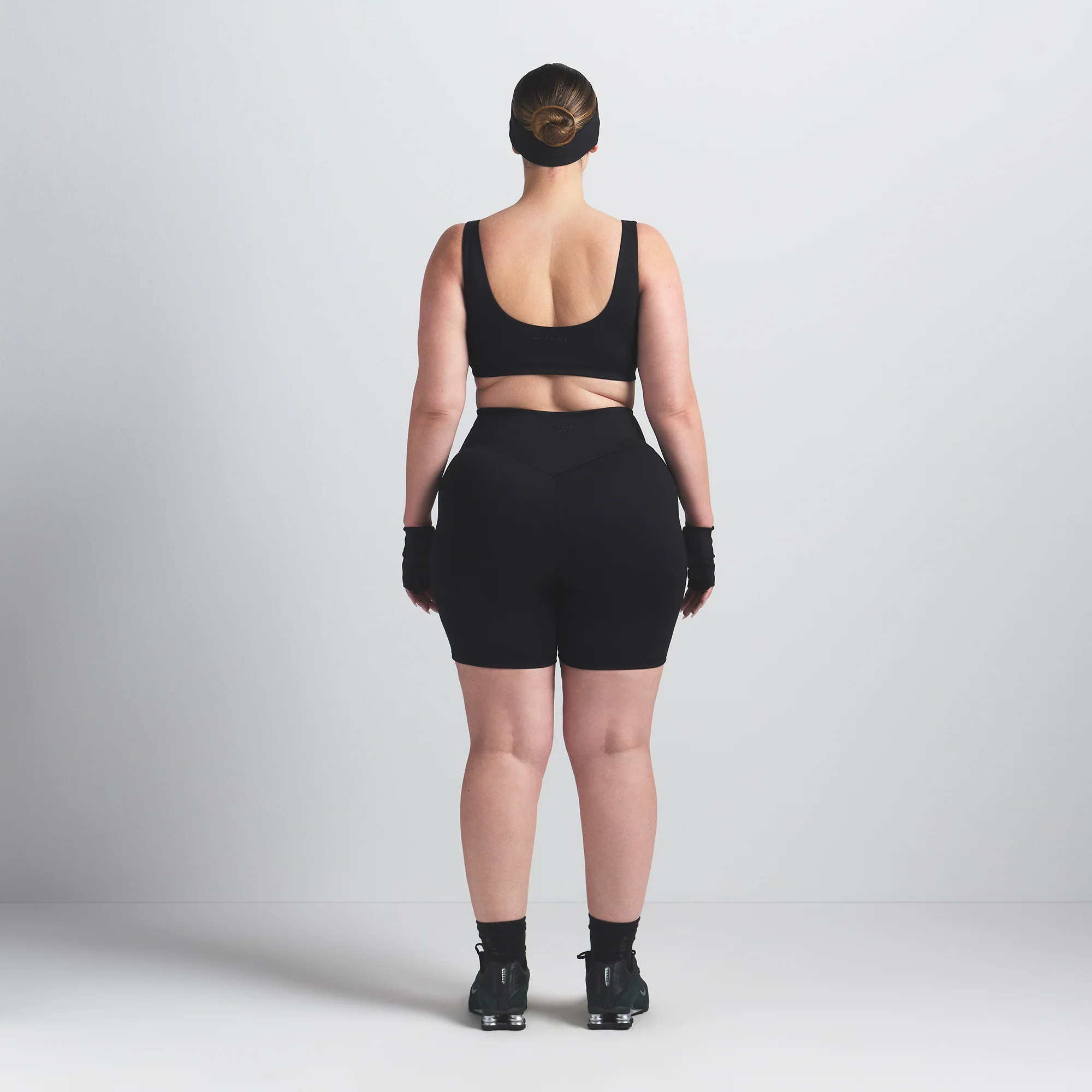 NikeSKIMS MATTE 5" BIKER SHORT | OBSIDIAN - Image 8