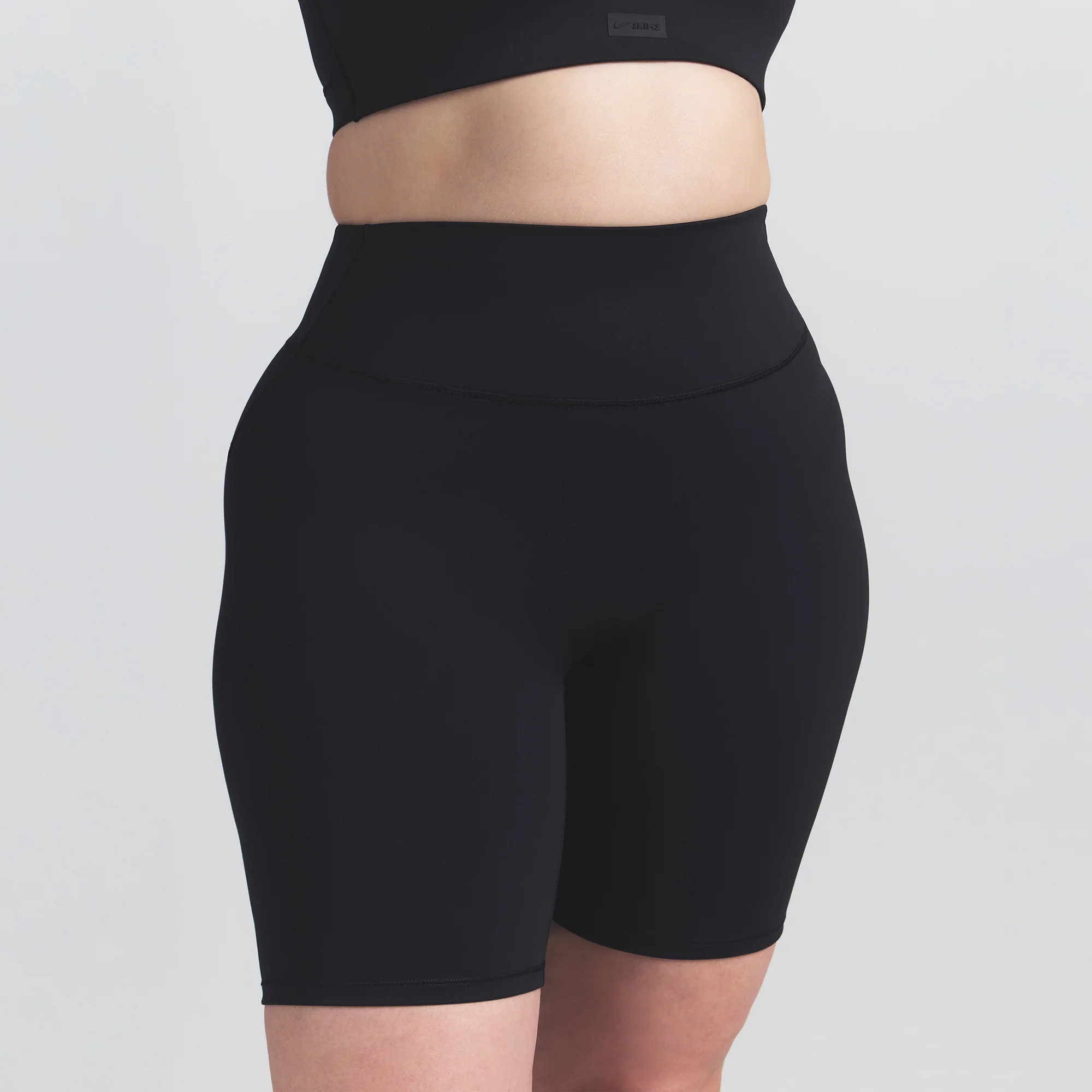 NikeSKIMS MATTE 7" BIKER SHORT | OBSIDIAN - Image 8