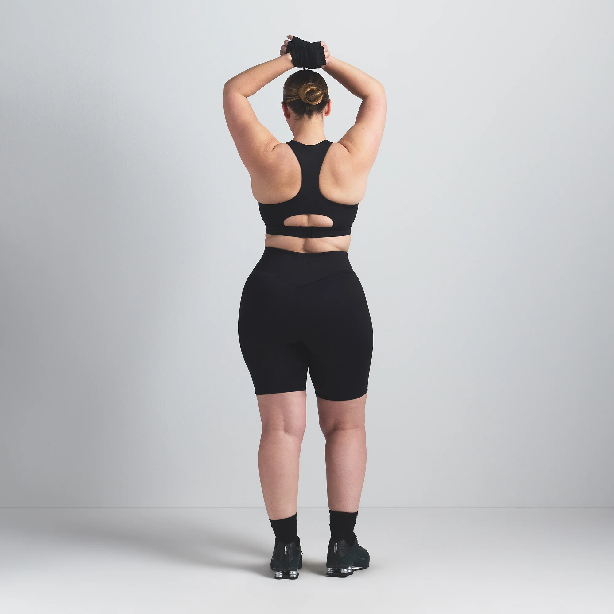 NikeSKIMS MATTE 7" BIKER SHORT | OBSIDIAN - Image 9