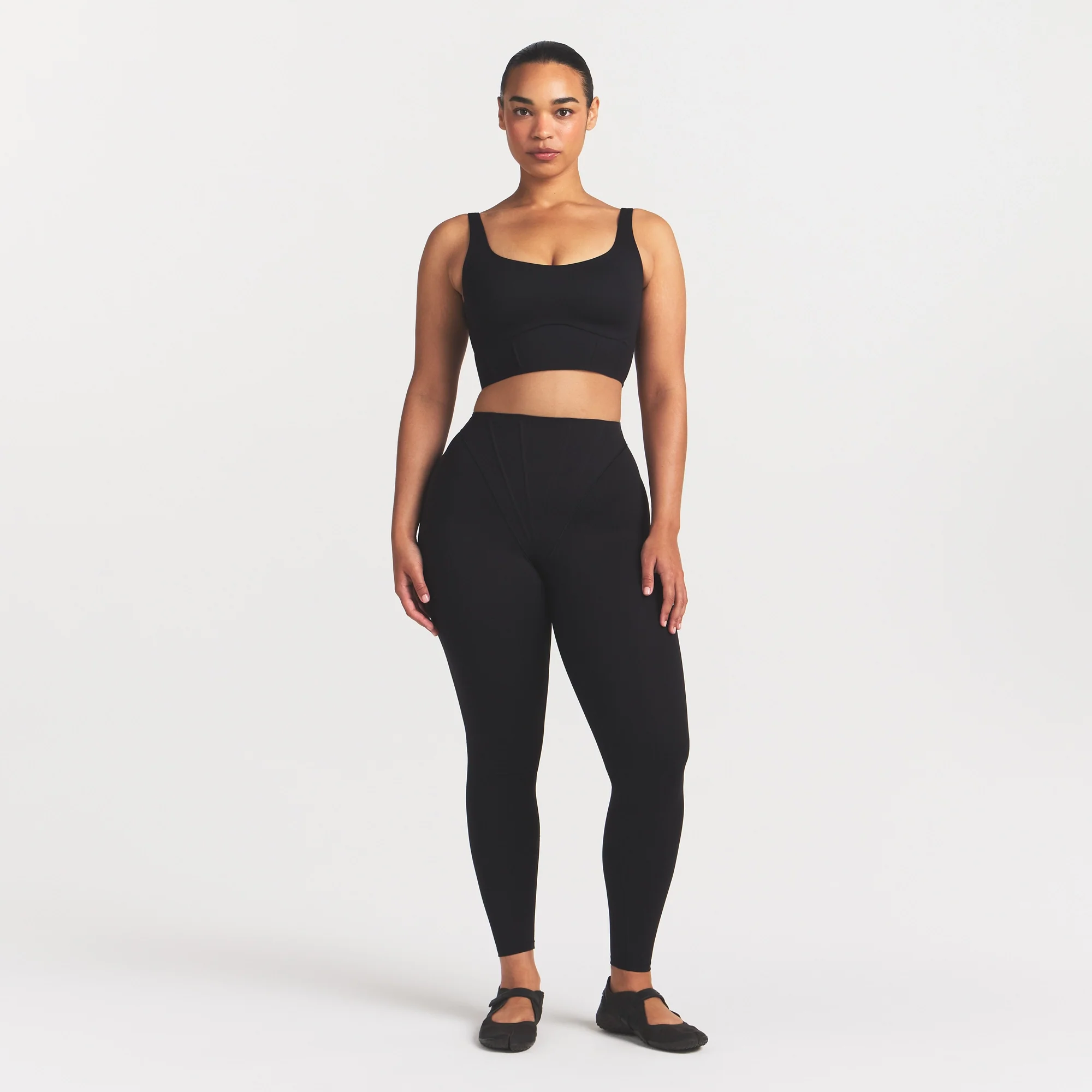 NikeSKIMS MATTE CORSET 26" LEGGING | OBSIDIAN - Image 2