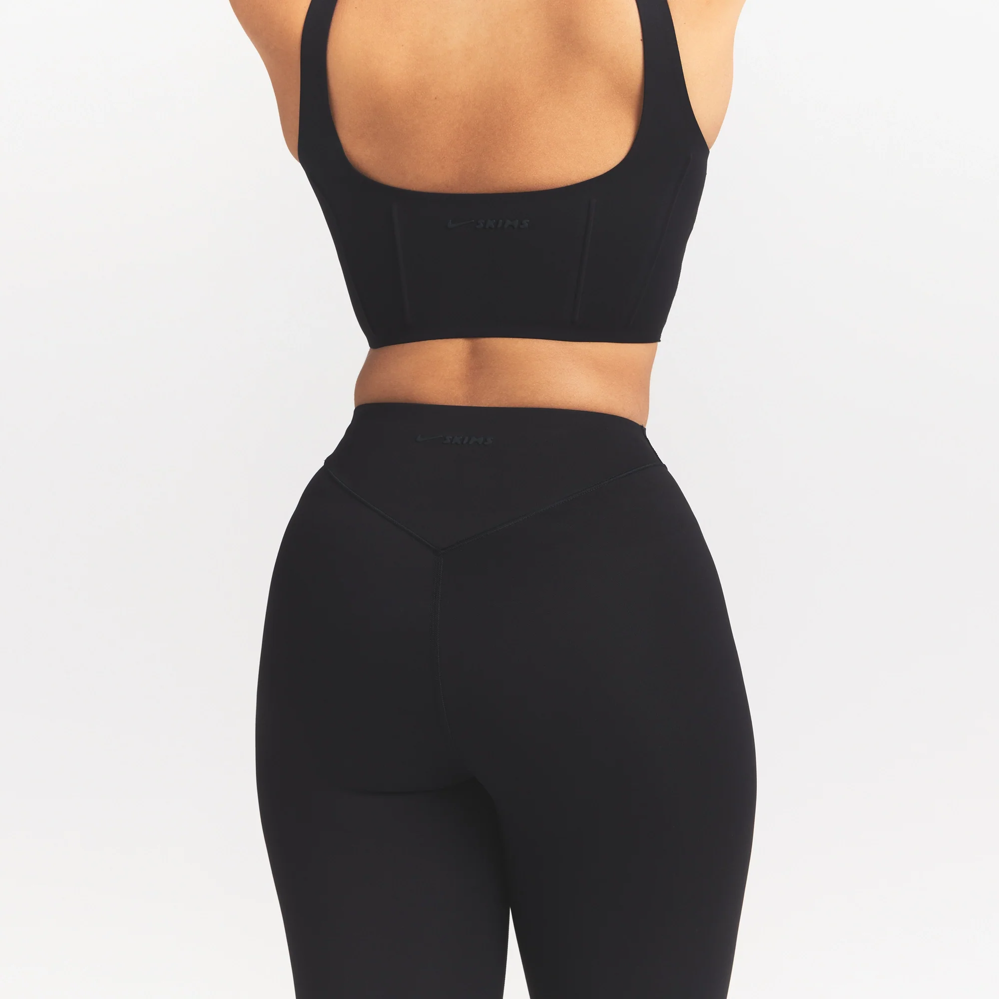 NikeSKIMS MATTE CORSET 26" LEGGING | OBSIDIAN - Image 5