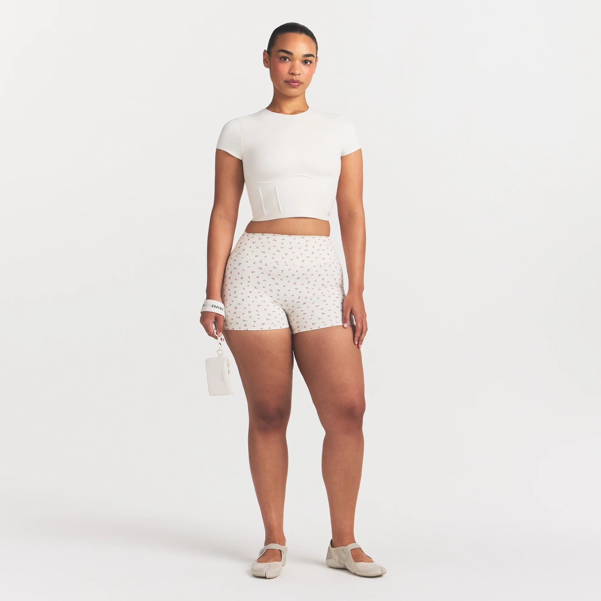 NikeSKIMS MATTE CROPPED CORSET TEE | IVORY - Image 2