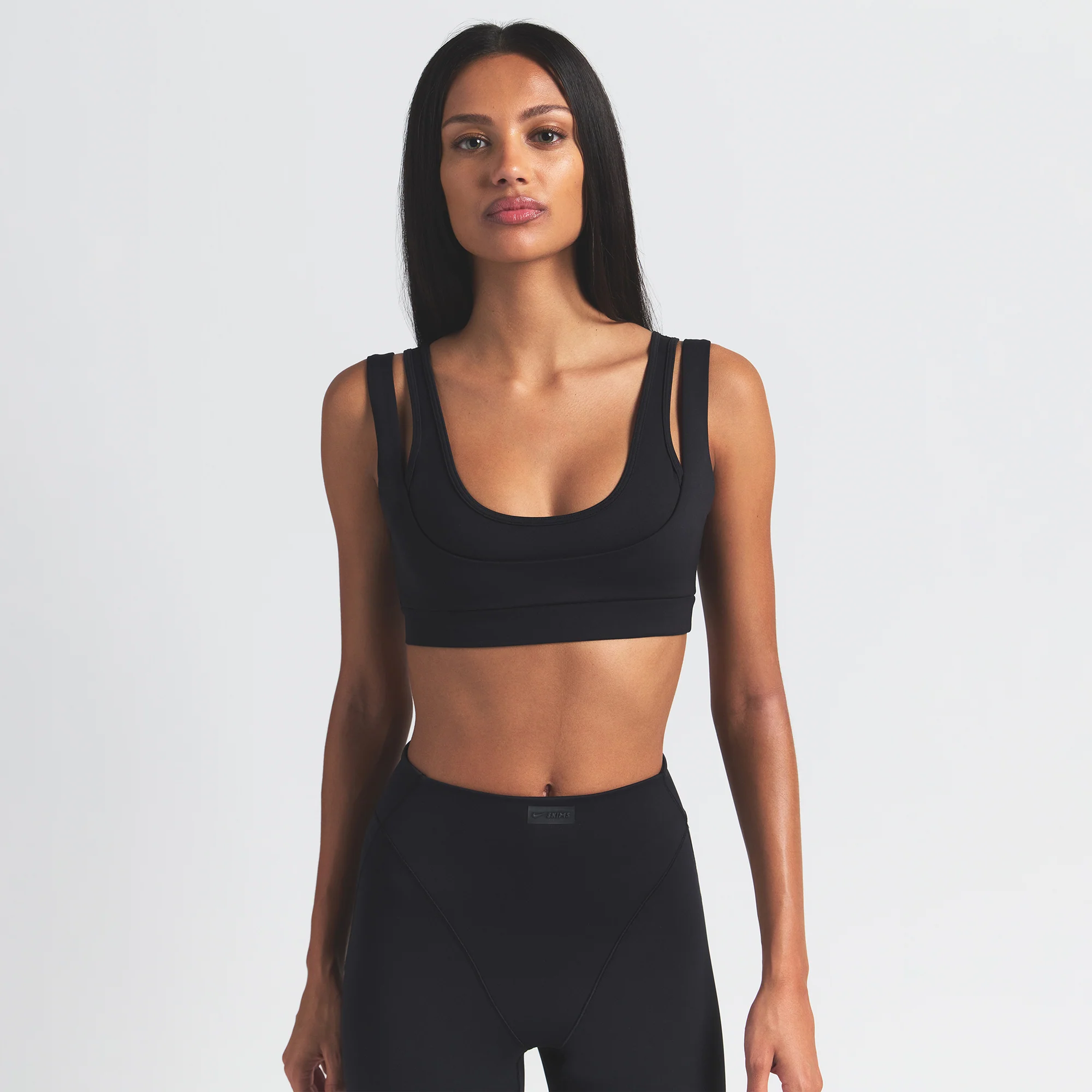 NikeSKIMS MATTE DOUBLE STRAP SCOOP BRA | OBSIDIAN - Image 2
