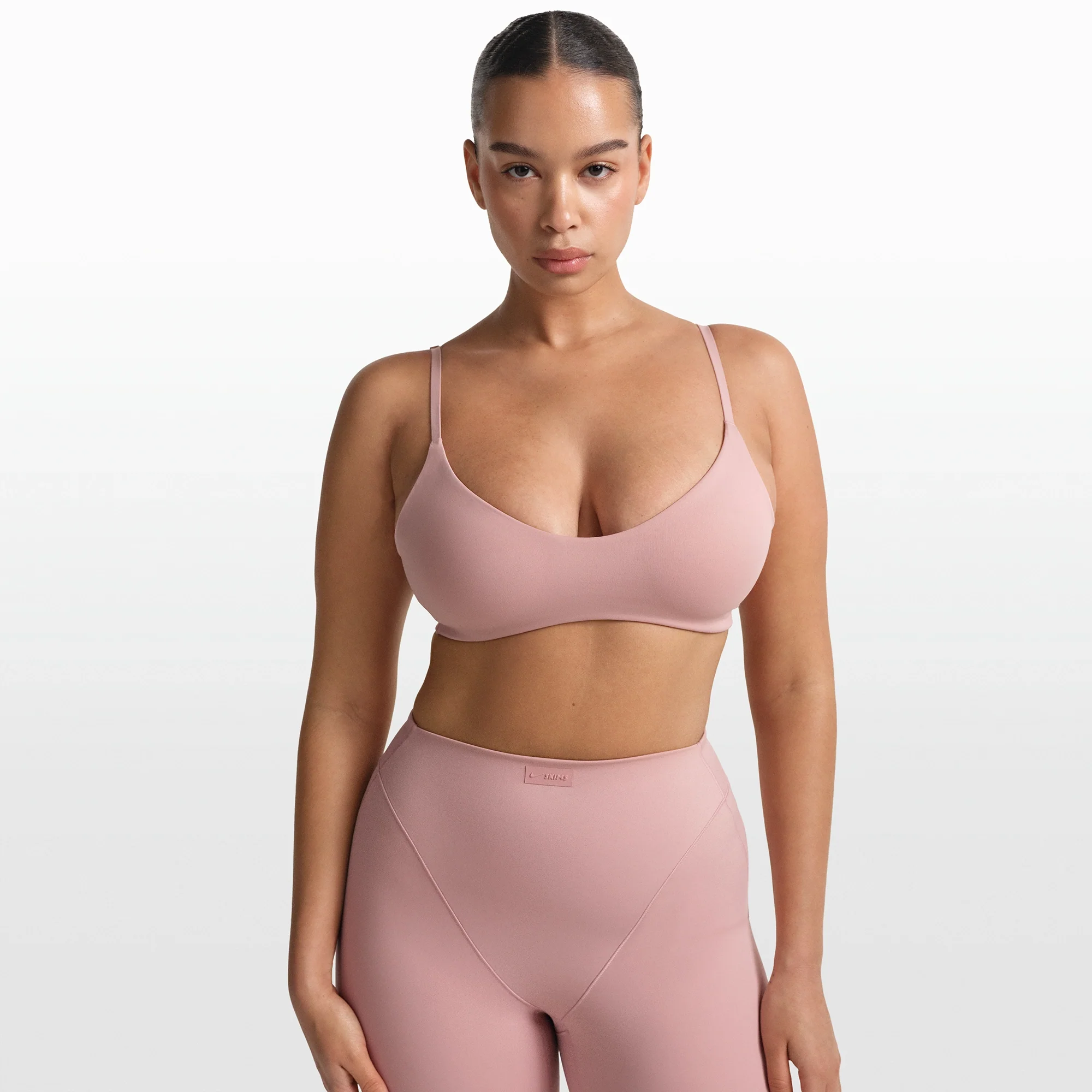 NikeSKIMS MATTE MICRO SCOOP BRA | HIMALAYAN - Image 3