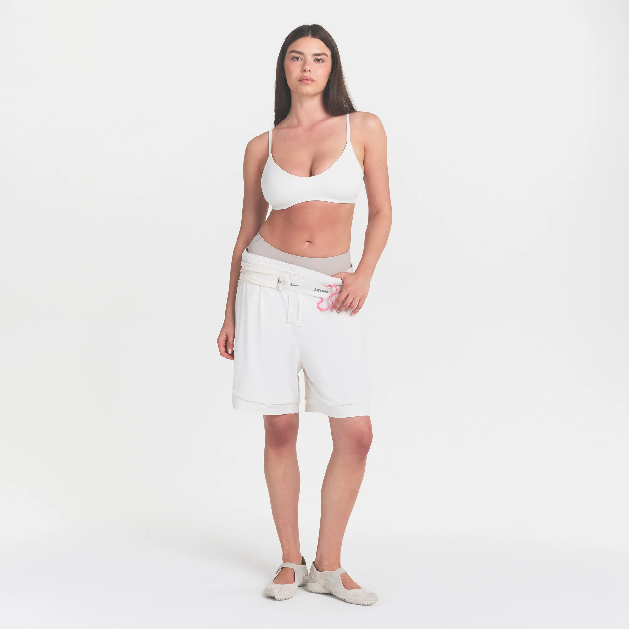 NikeSKIMS MATTE MICRO SCOOP BRA | IVORY - Image 2