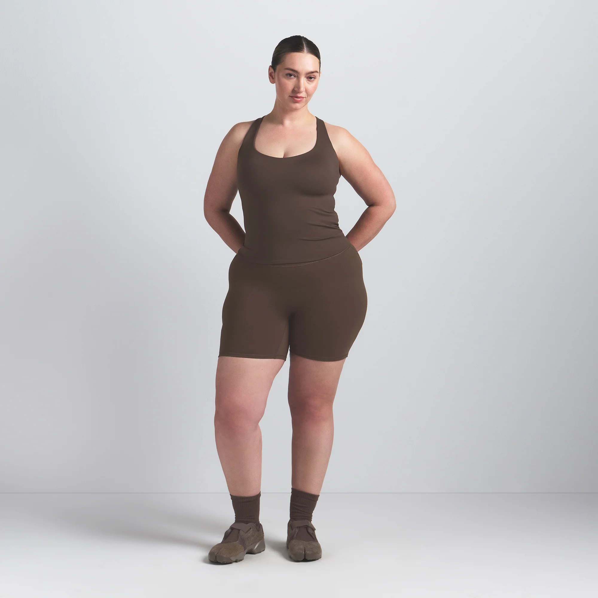 NikeSKIMS MATTE RACER BACK TANK | DARK SEPIA - Image 5
