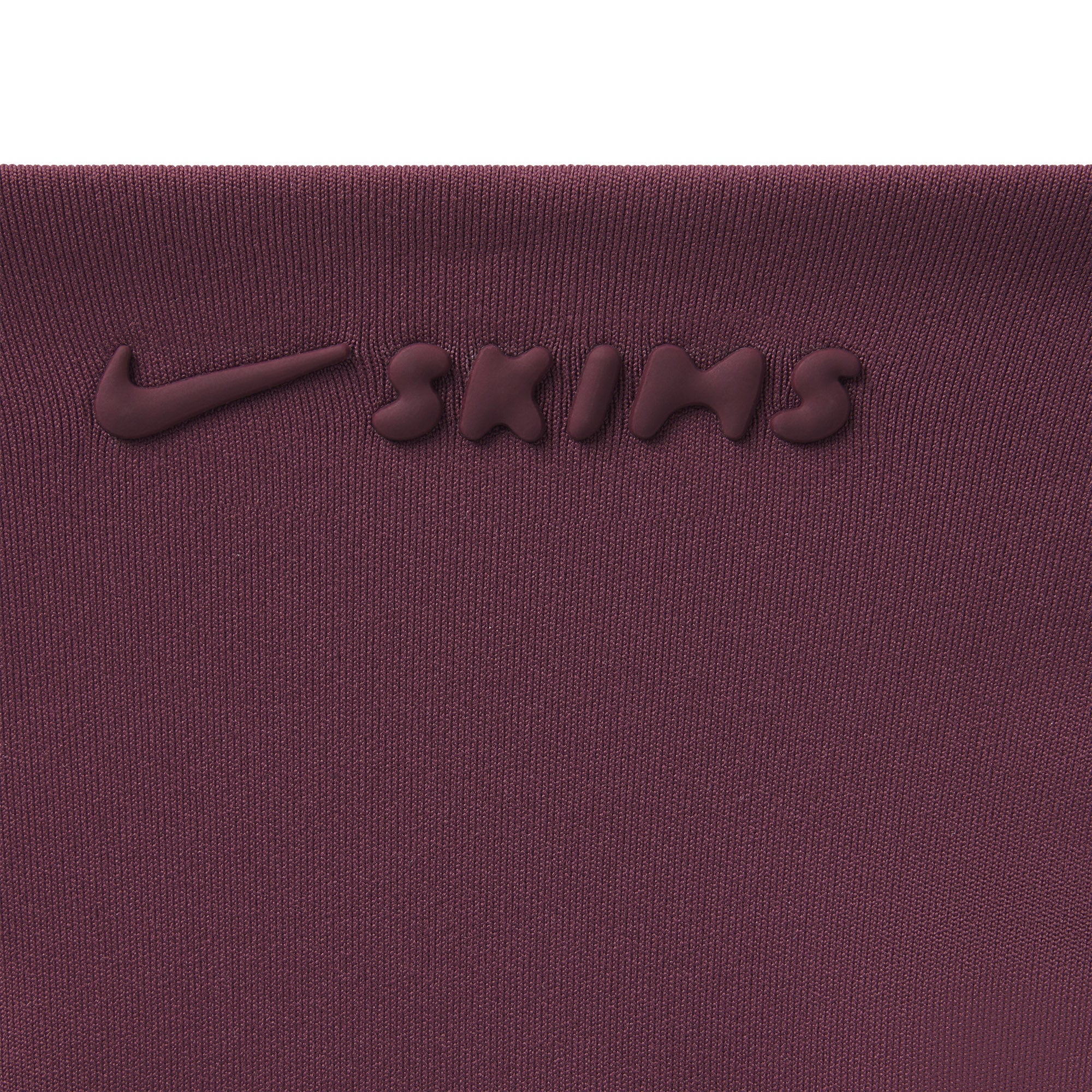 NikeSKIMS MATTE MICRO SCOOP BRA | CURRANT - Image 6