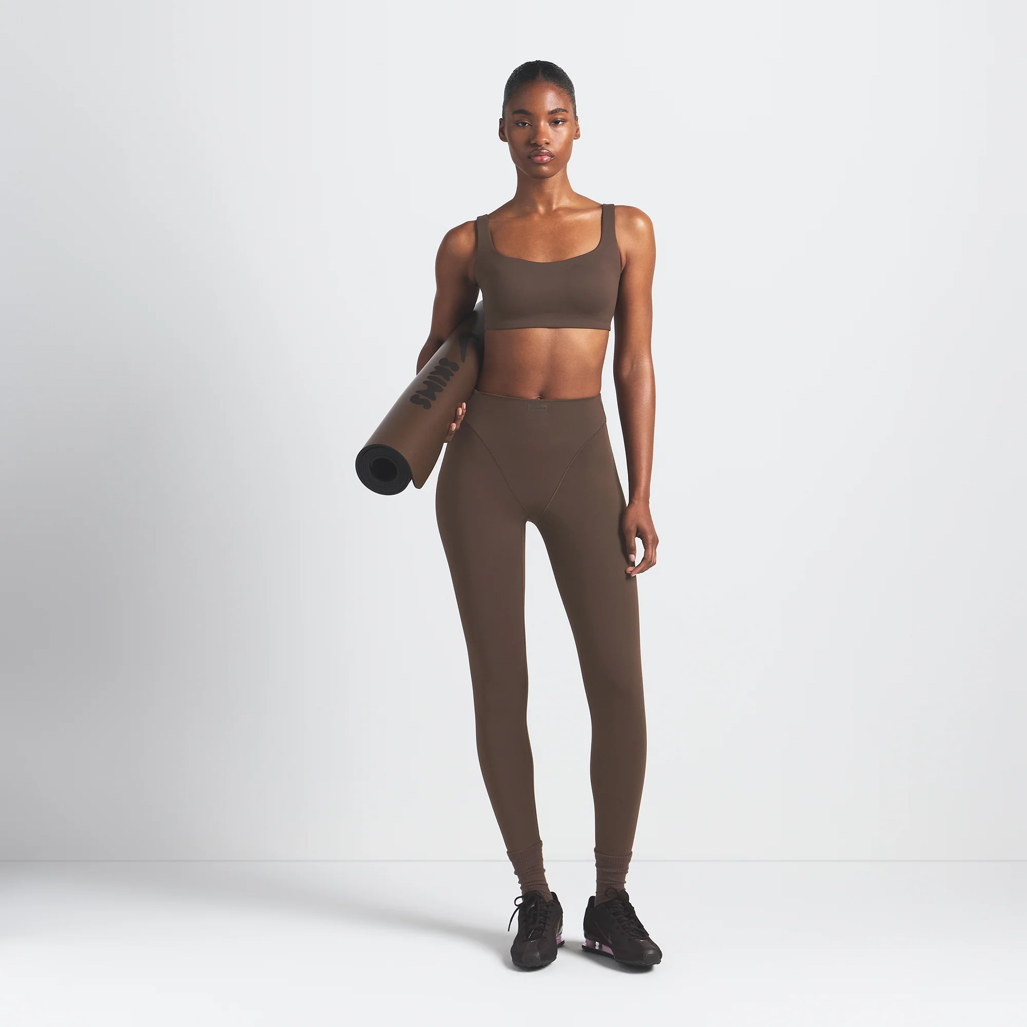 NikeSKIMS MATTE SCOOP NECK BRA | DARK SEPIA - Image 3
