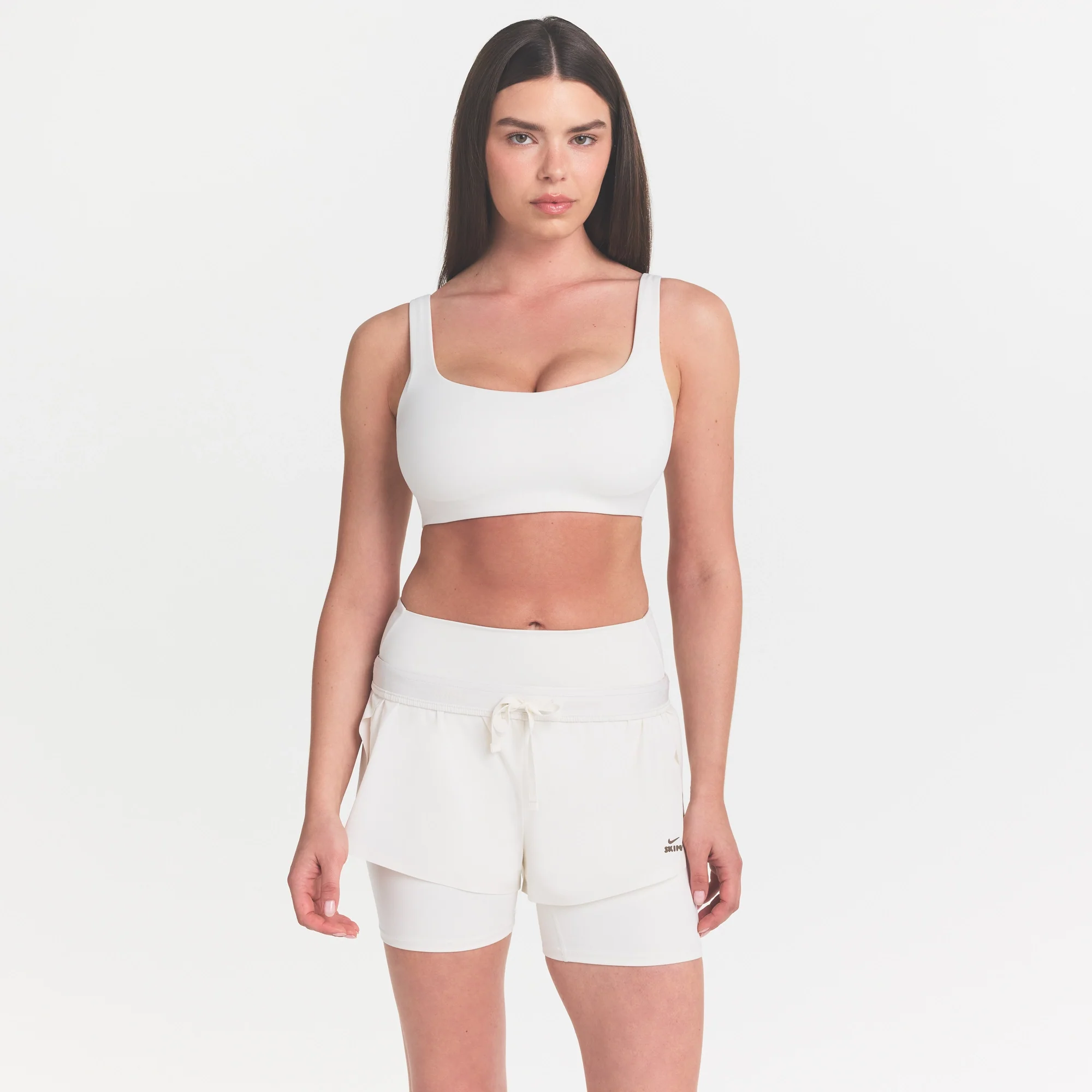NikeSKIMS MATTE SCOOP NECK BRA | IVORY - Image 3