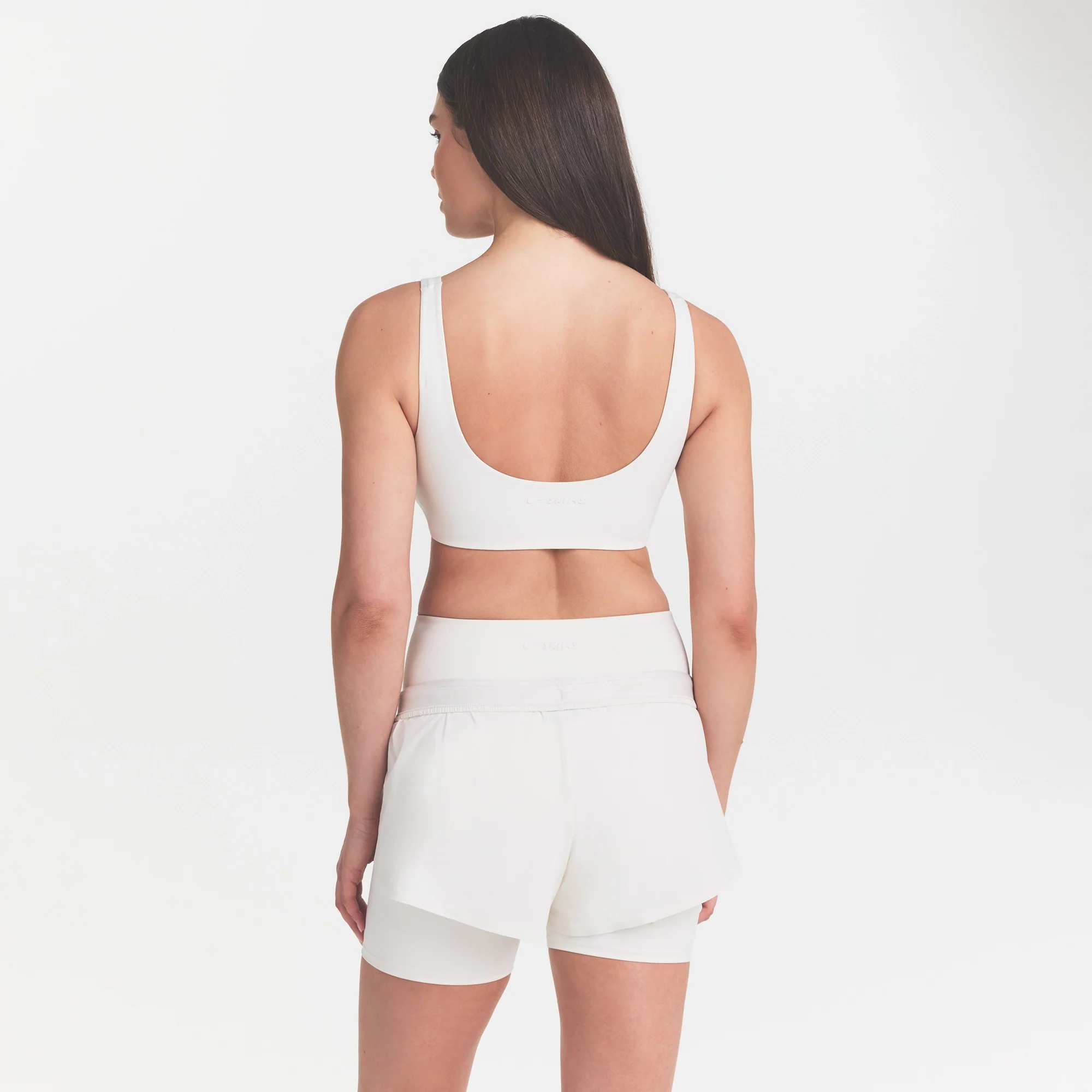 NikeSKIMS MATTE SCOOP NECK BRA | IVORY - Image 4