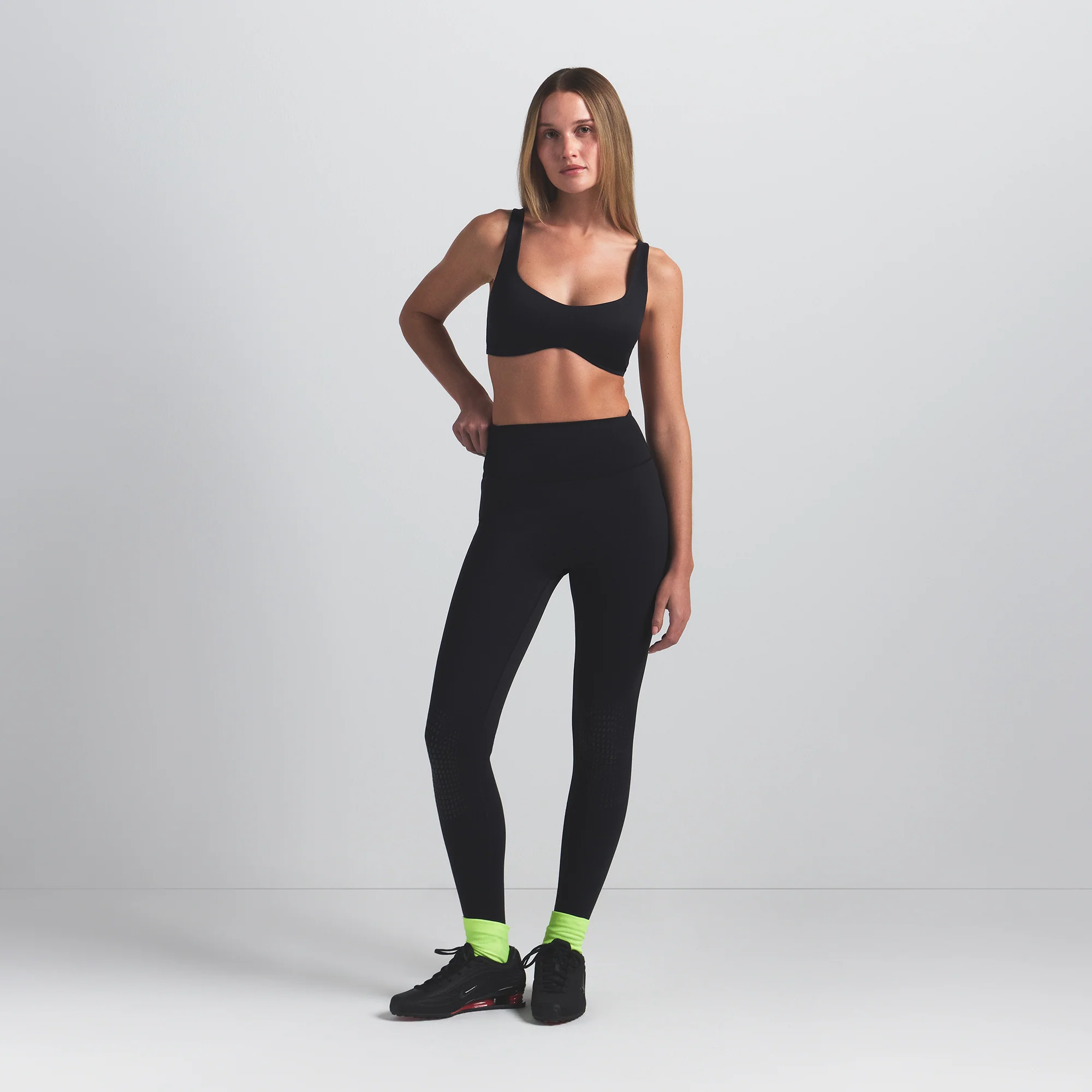 NikeSKIMS MATTE SHAPING SCOOP BRA | OBSIDIAN - Image 2