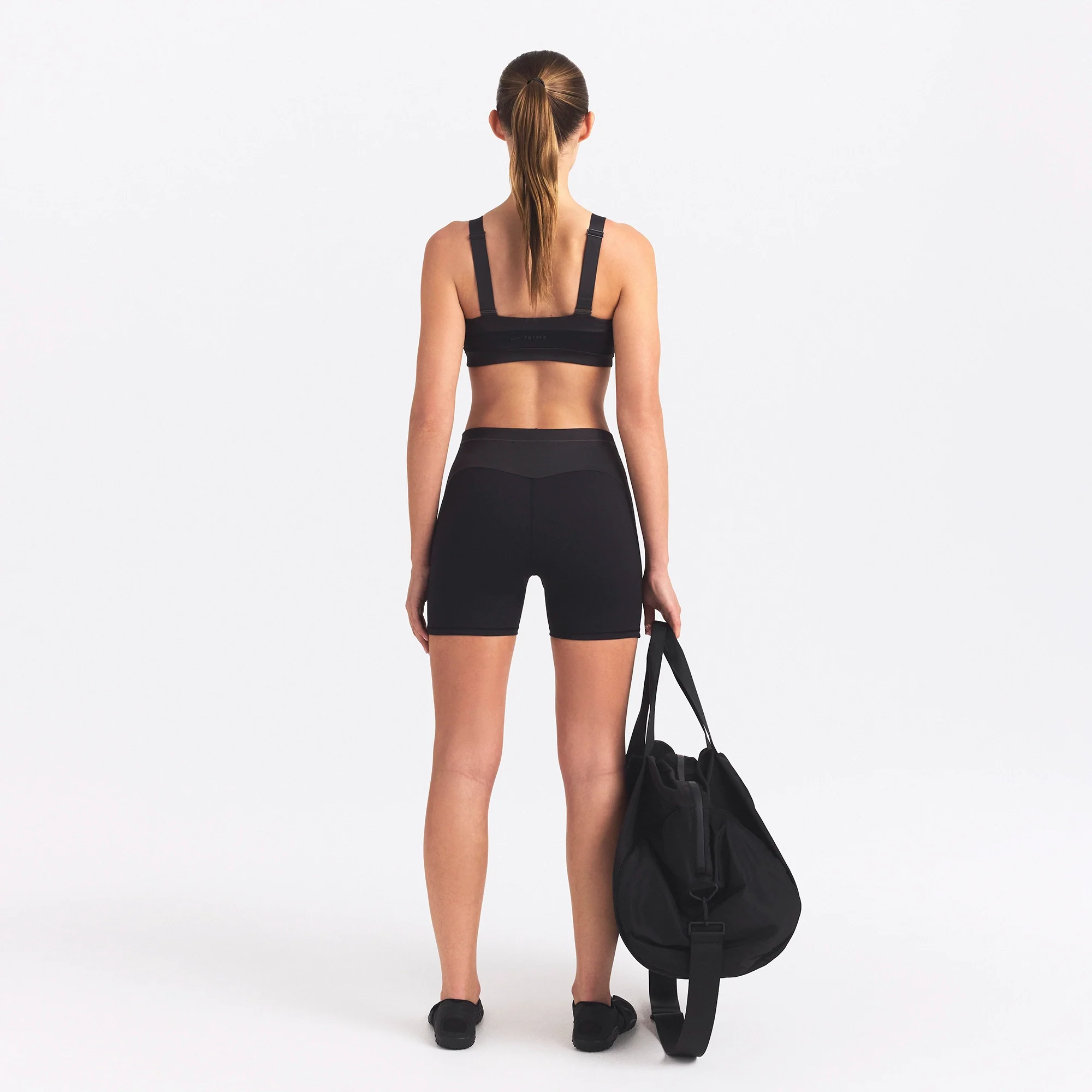 NikeSKIMS MATTE SHINE MIX 5" BIKER SHORT | OBSIDIAN AND IGNEOUS - Image 5