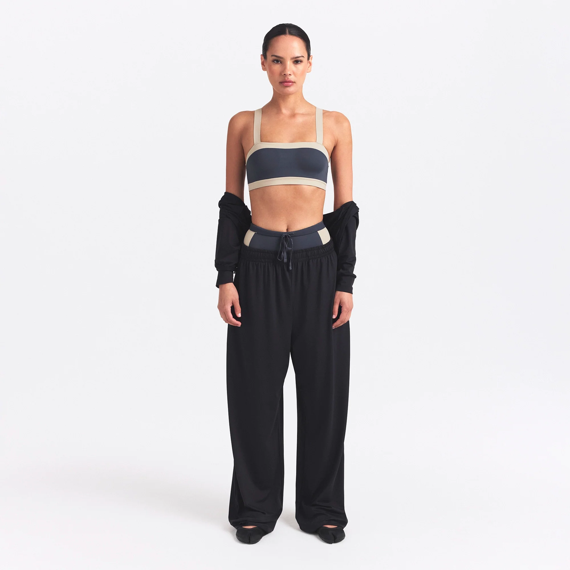 NikeSKIMS MATTE SHINE MIX STRAIGHT NECK BRA | DEEP ROYAL AND STONE - Image 2