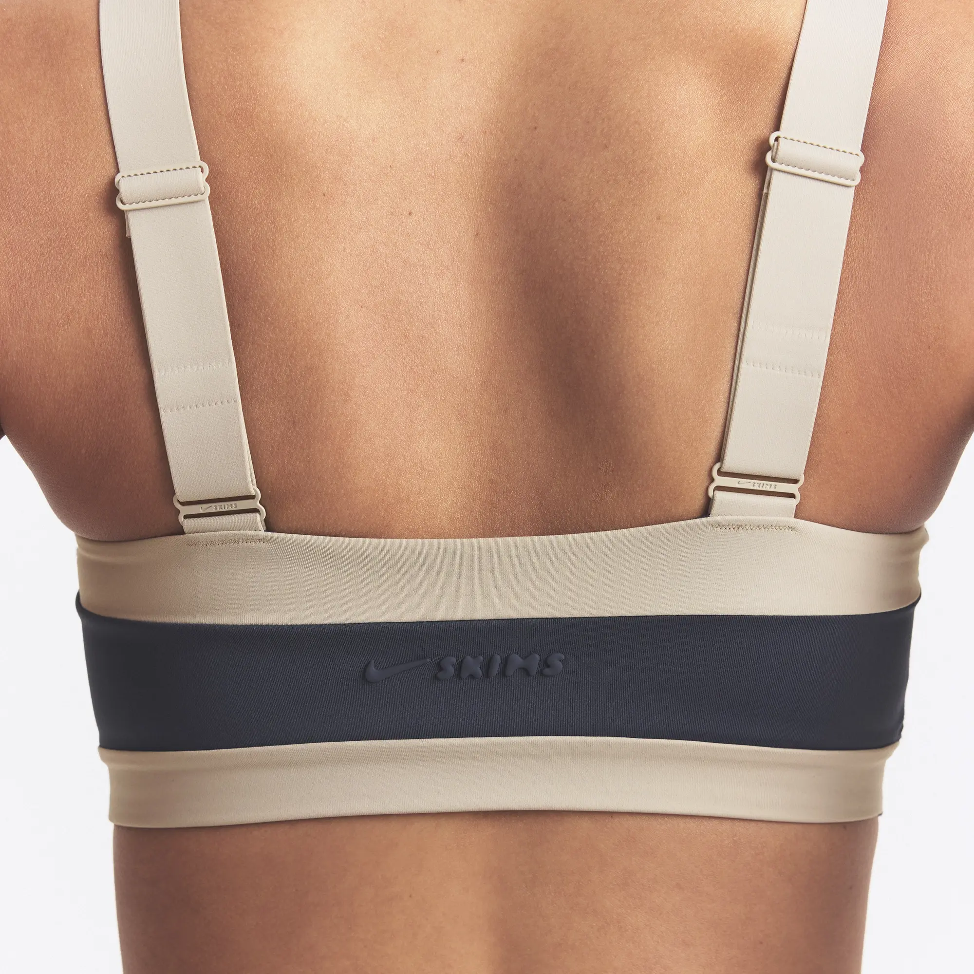 NikeSKIMS MATTE SHINE MIX STRAIGHT NECK BRA | DEEP ROYAL AND STONE - Image 5