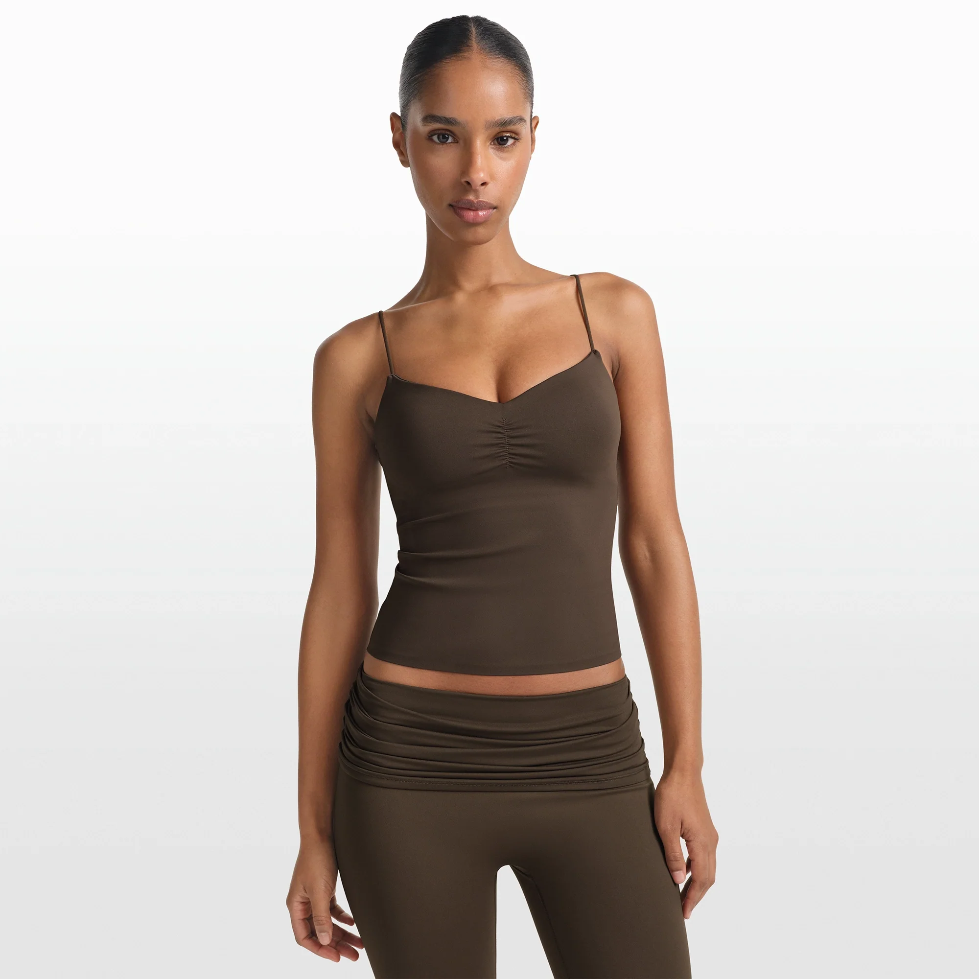 NikeSKIMS MATTE SHIRRED FRONT TANK | DARK SEPIA - Image 3