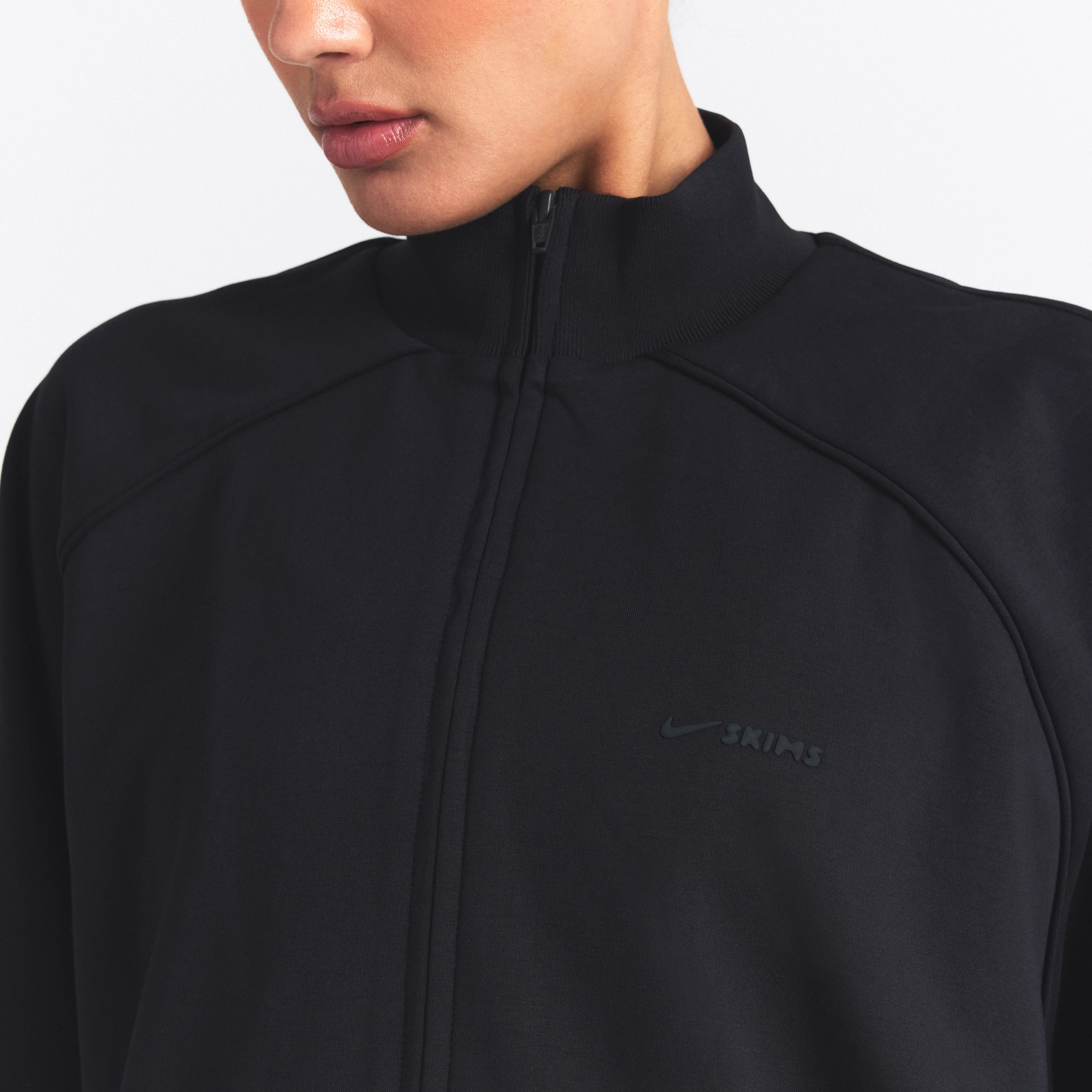 NikeSKIMS MATTE TRICOT OVERSIZED TRACK JACKET | OBSIDIAN - Image 4