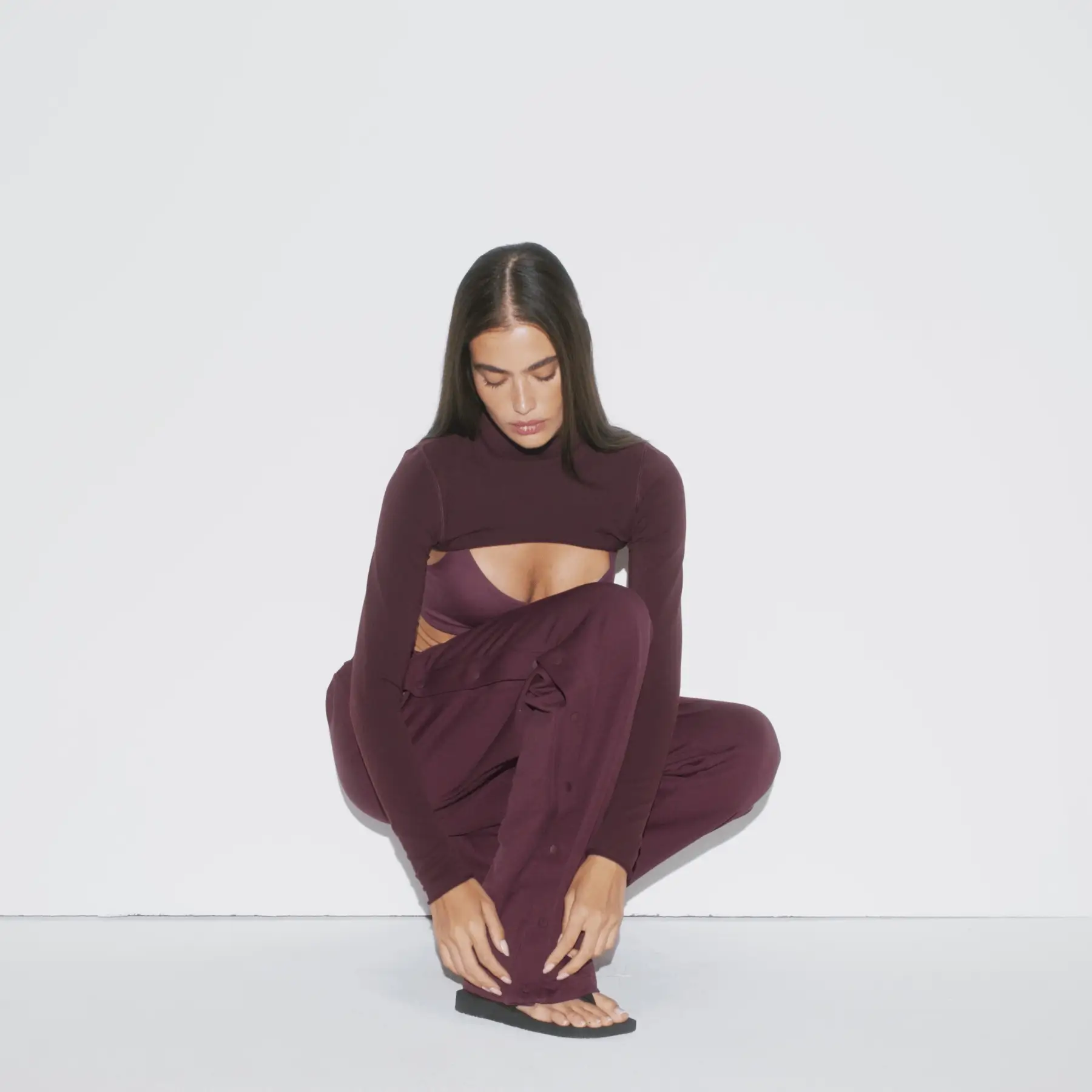 NikeSKIMS MATTE TRICOT SIDE SNAPS PANT | CURRANT - Image 6