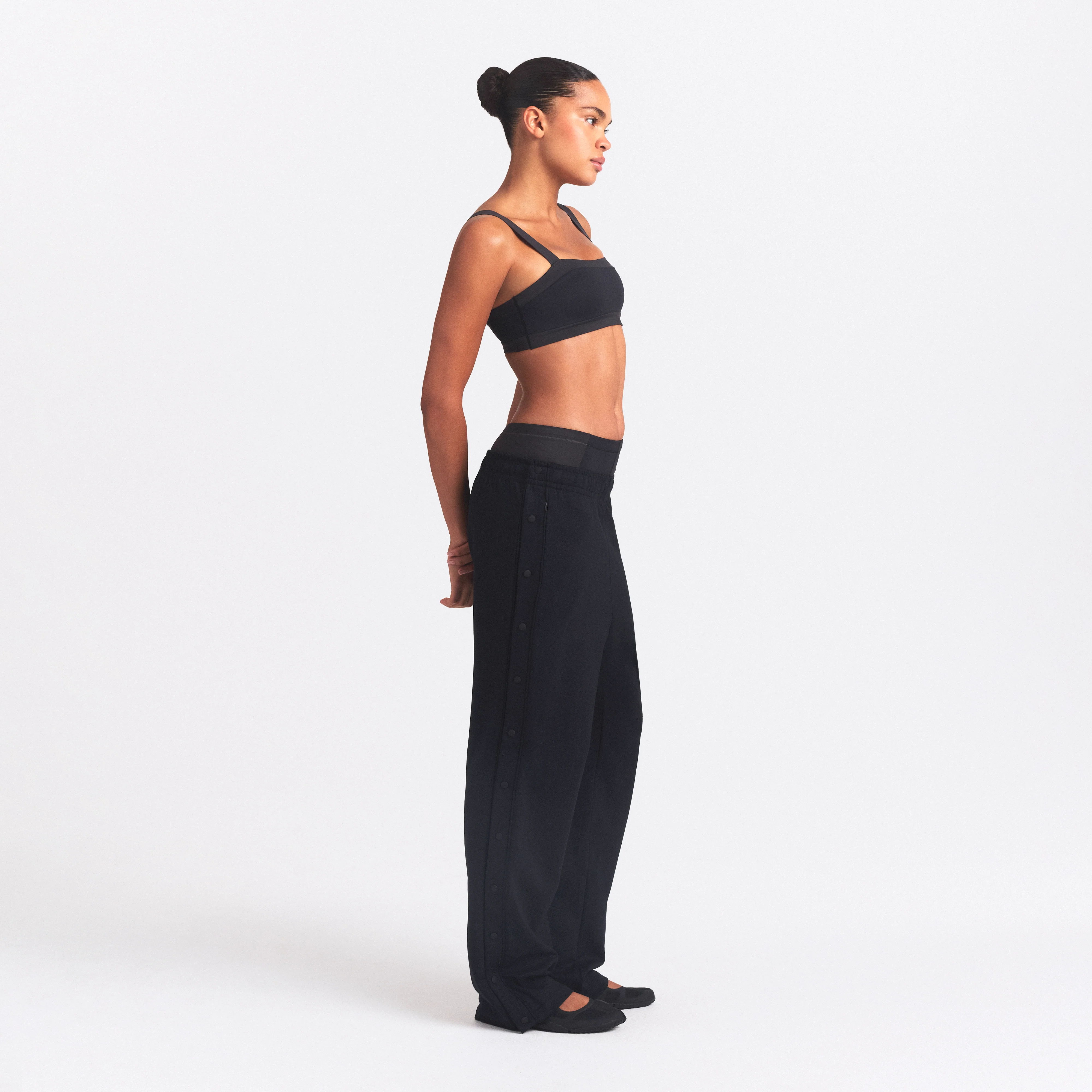 NikeSKIMS MATTE TRICOT SIDE SNAPS PANT | OBSIDIAN - Image 3