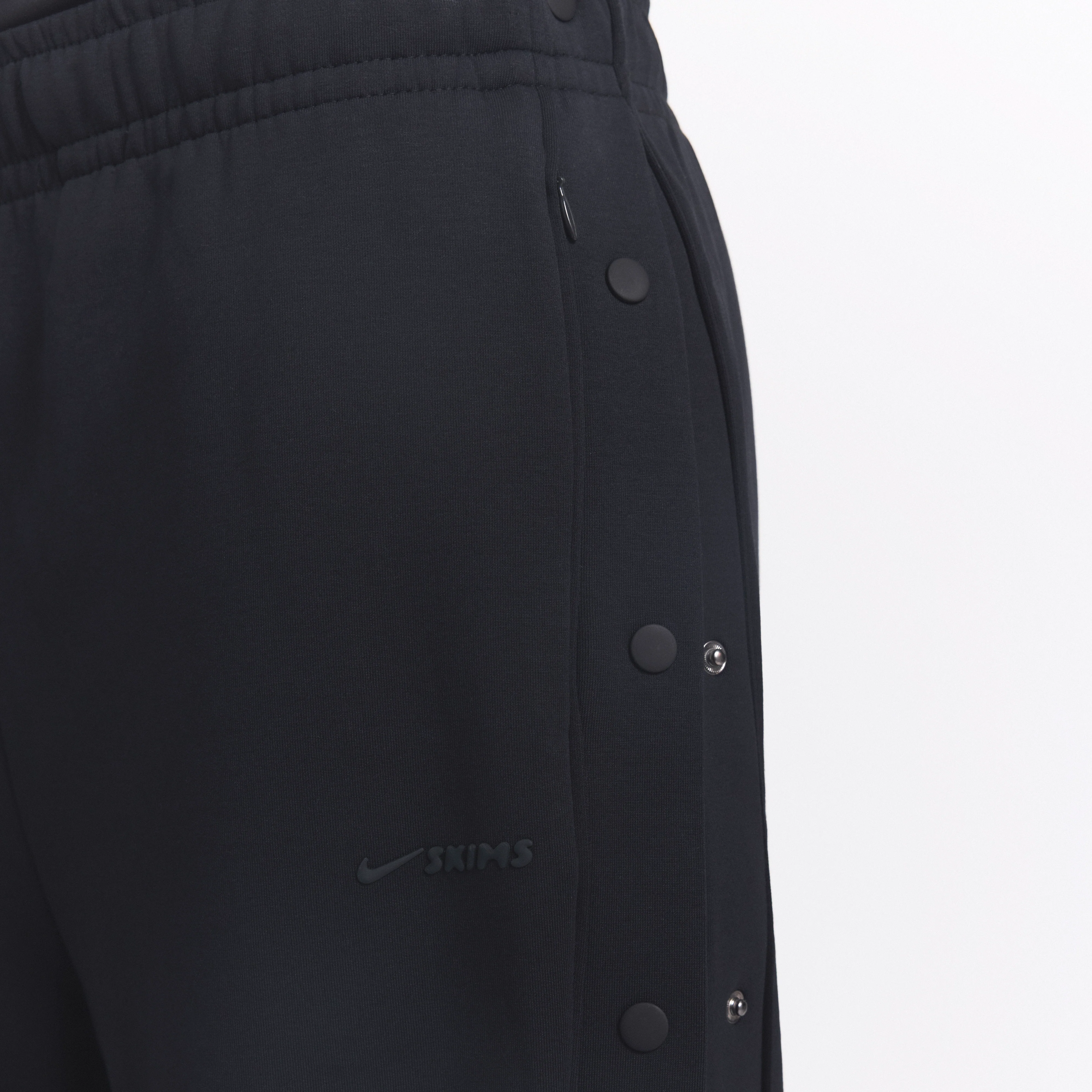 NikeSKIMS MATTE TRICOT SIDE SNAPS PANT | OBSIDIAN - Image 5