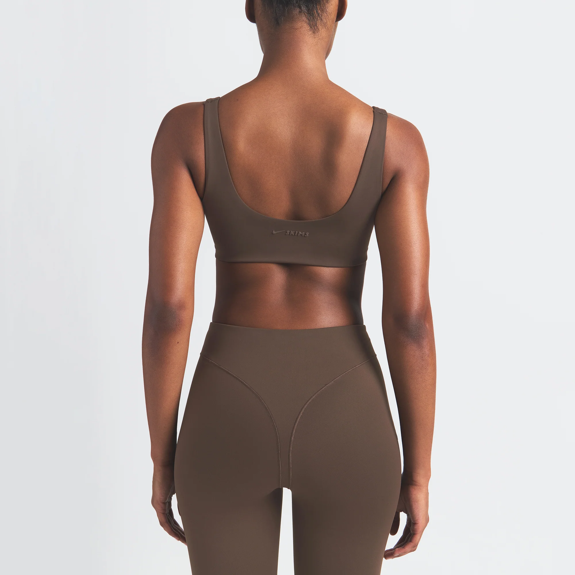 NikeSKIMS MATTE V-LINE 26" LEGGING | DARK SEPIA - Image 6