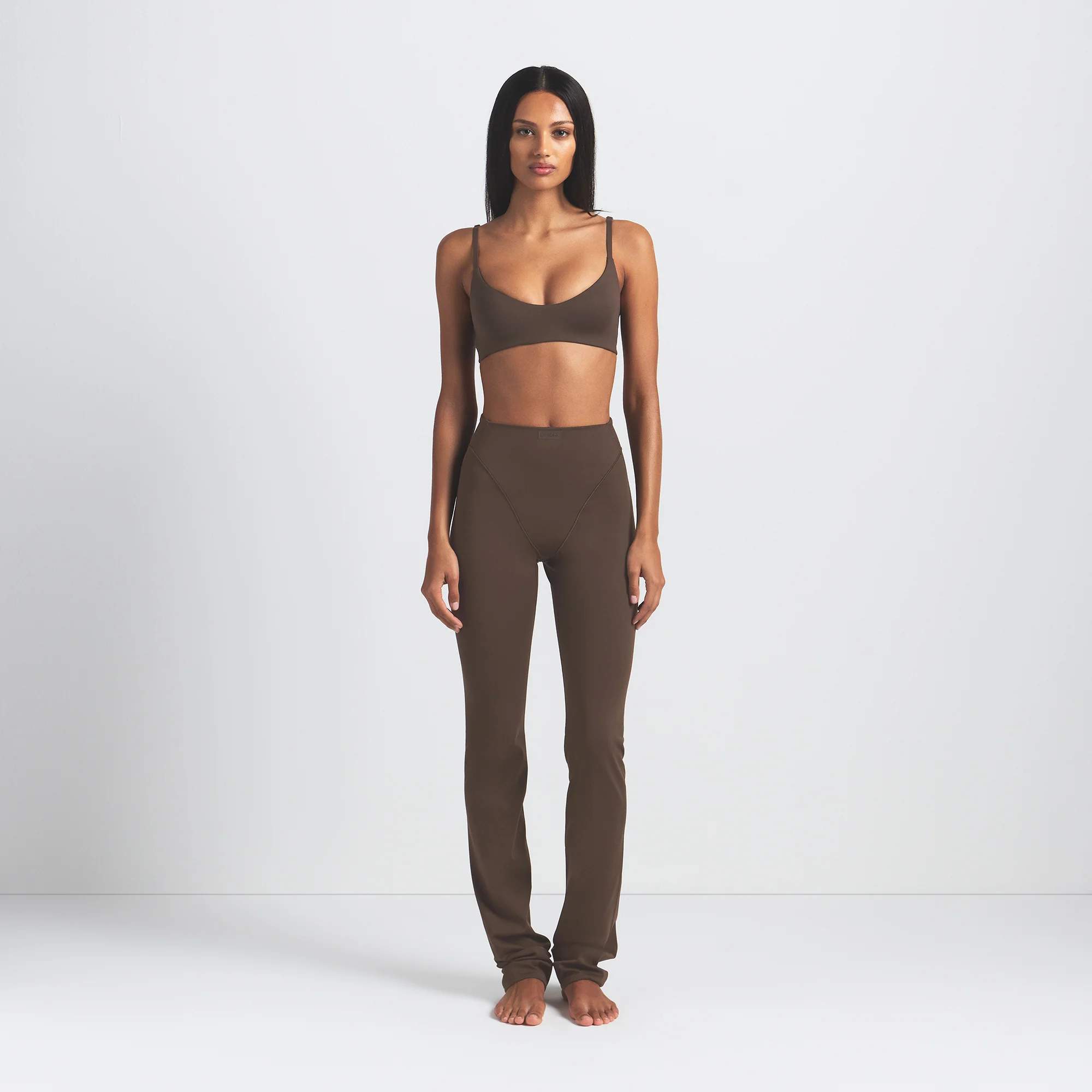 NikeSKIMS MATTE V-LINE 39" STRAIGHT LEGGING | DARK SEPIA - Image 6