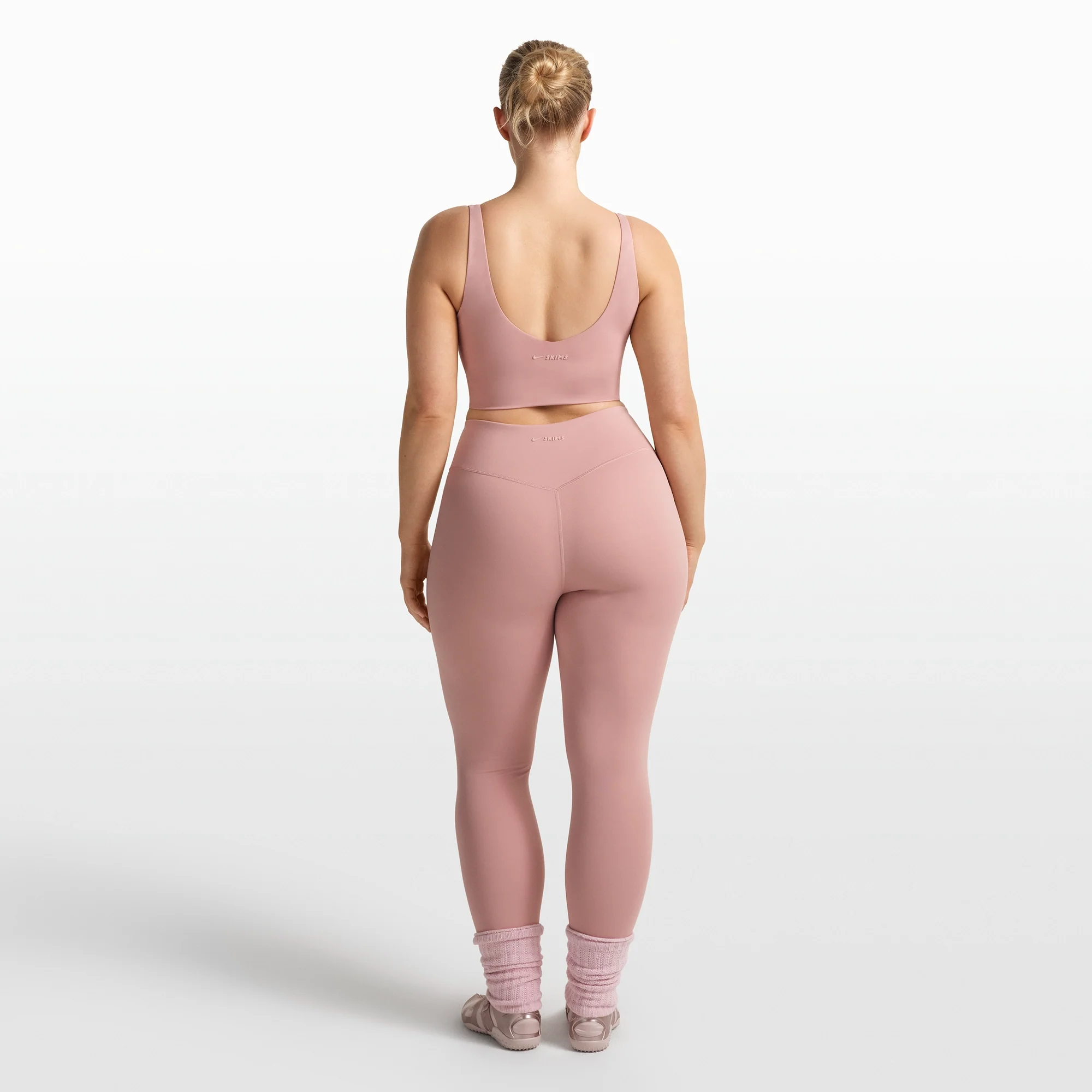 NikeSKIMS MATTE V-NECK BRA TOP | HIMALAYAN - Image 7