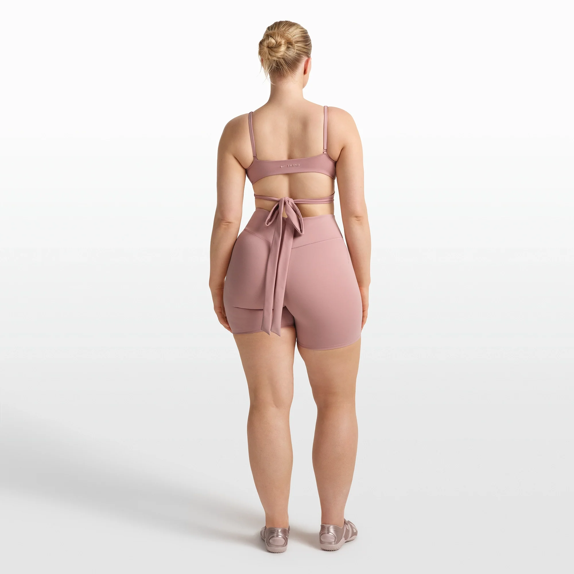NikeSKIMS MATTE WRAP FRONT BRA | HIMALAYAN - Image 5