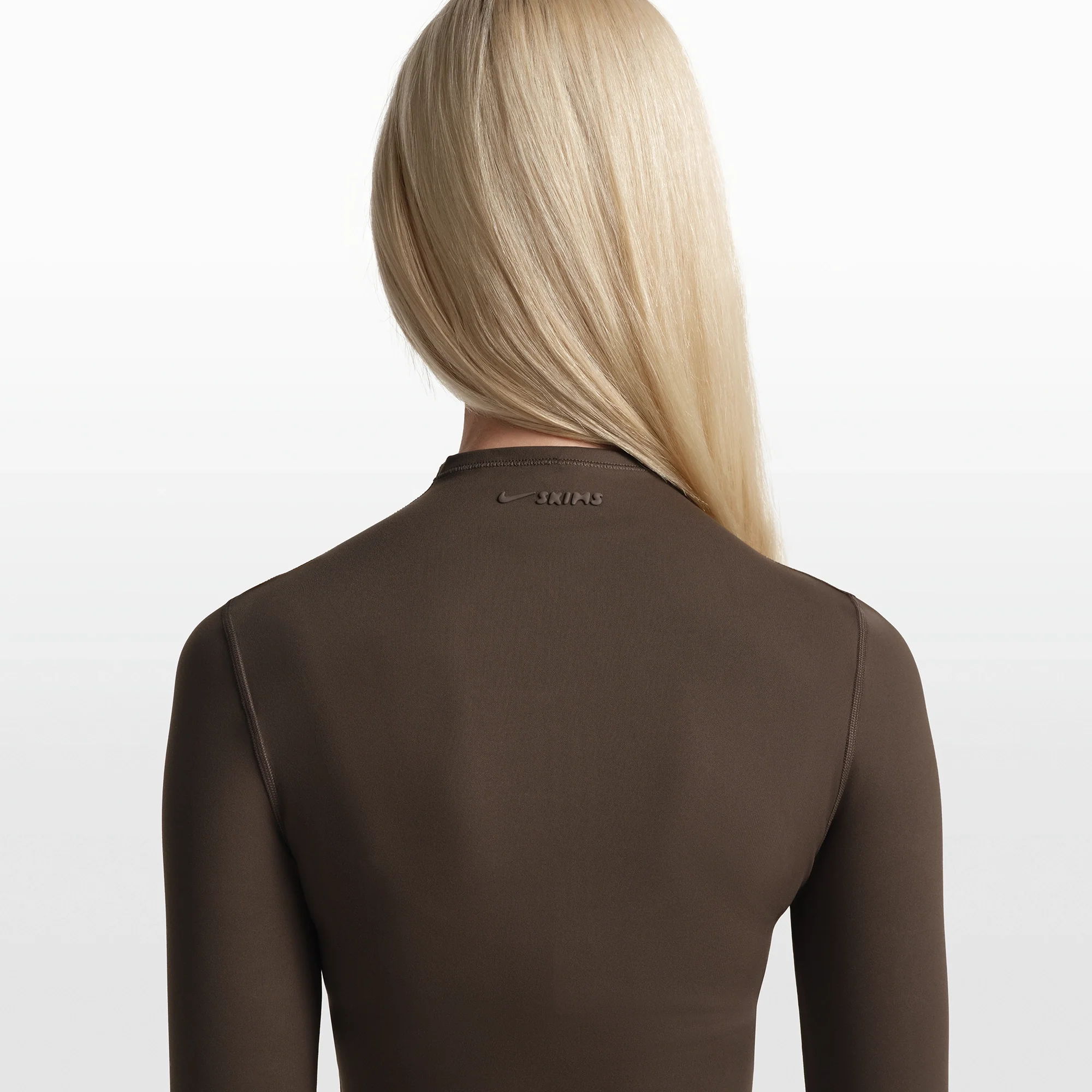 NikeSKIMS MATTE ZIP FRONT TOP | DARK SEPIA - Image 5
