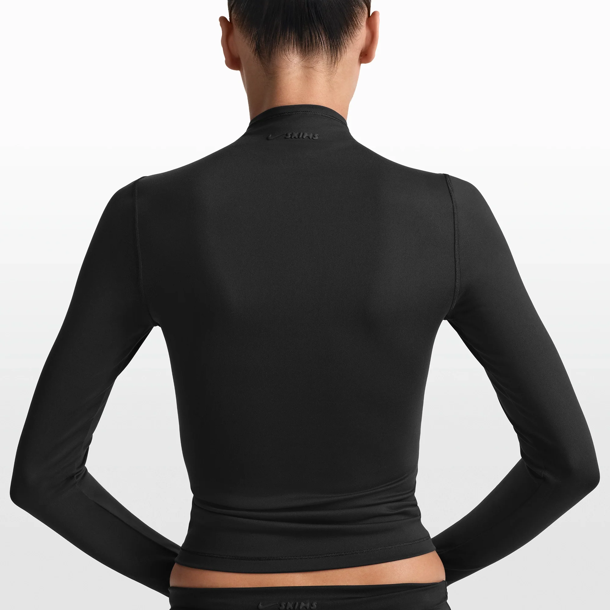 NikeSKIMS MATTE ZIP FRONT TOP | OBSIDIAN - Image 5