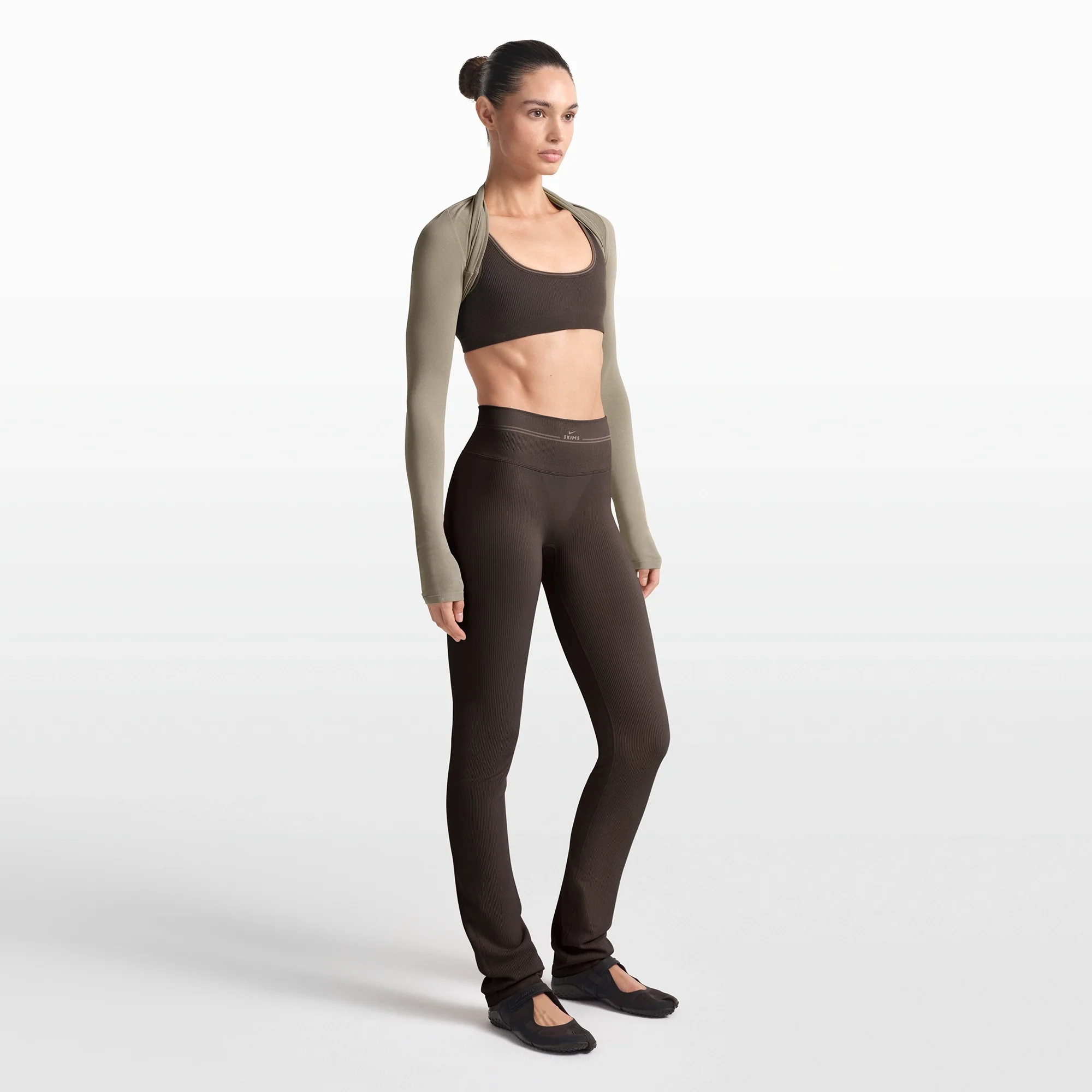 NikeSKIMS RIBBED SEAMLESS 34" STRAIGHT LEGGING | PHOENIX - Image 3