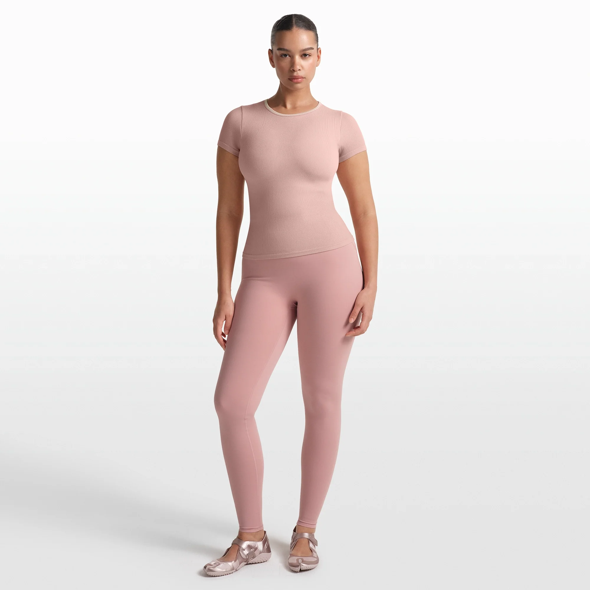 NikeSKIMS RIBBED SEAMLESS BABY TEE | HIMALAYAN - Image 2