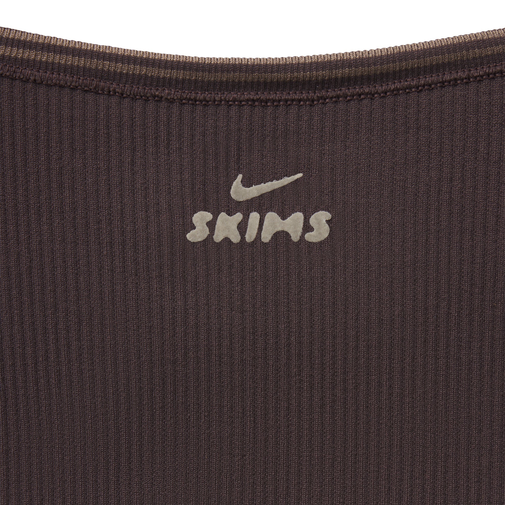NikeSKIMS RIBBED SEAMLESS BABY TEE | PHOENIX - Image 7
