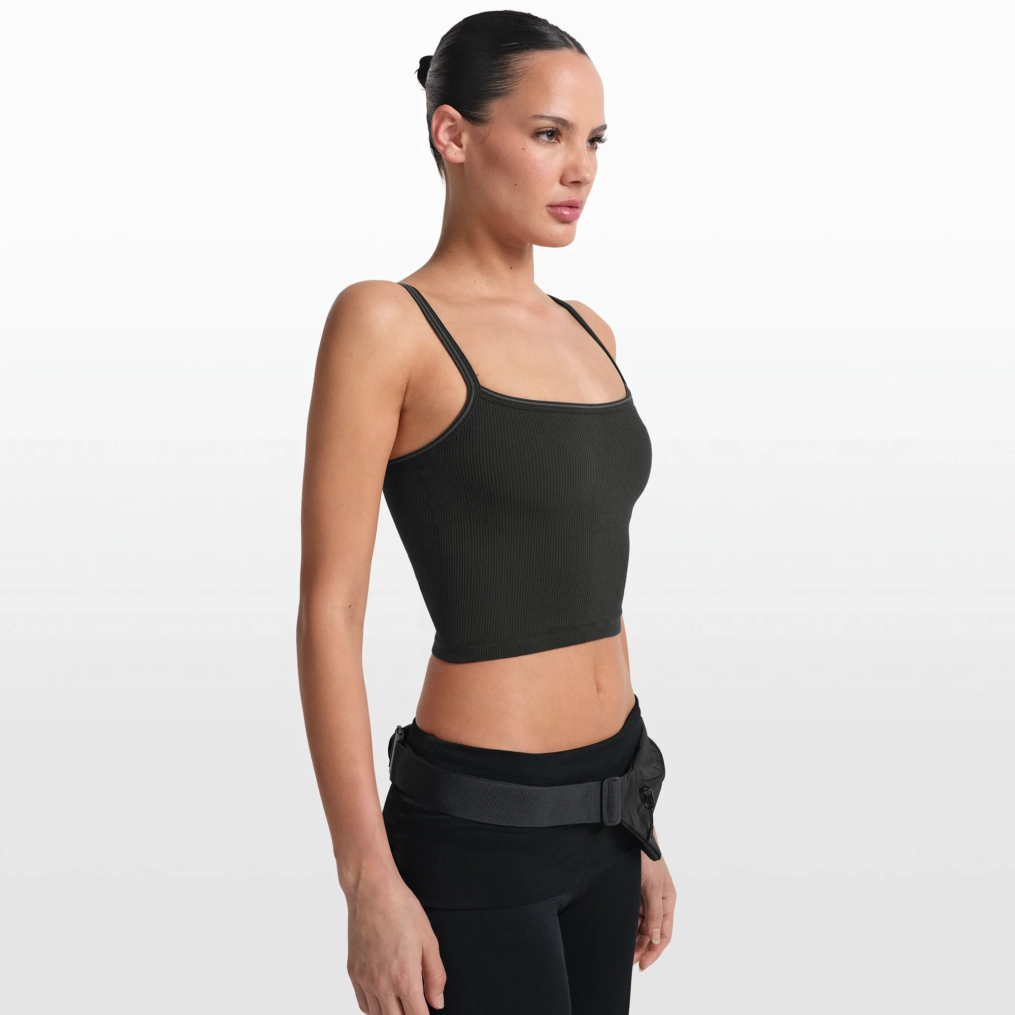 NikeSKIMS RIBBED SEAMLESS CAMI | OBSIDIAN - Image 4