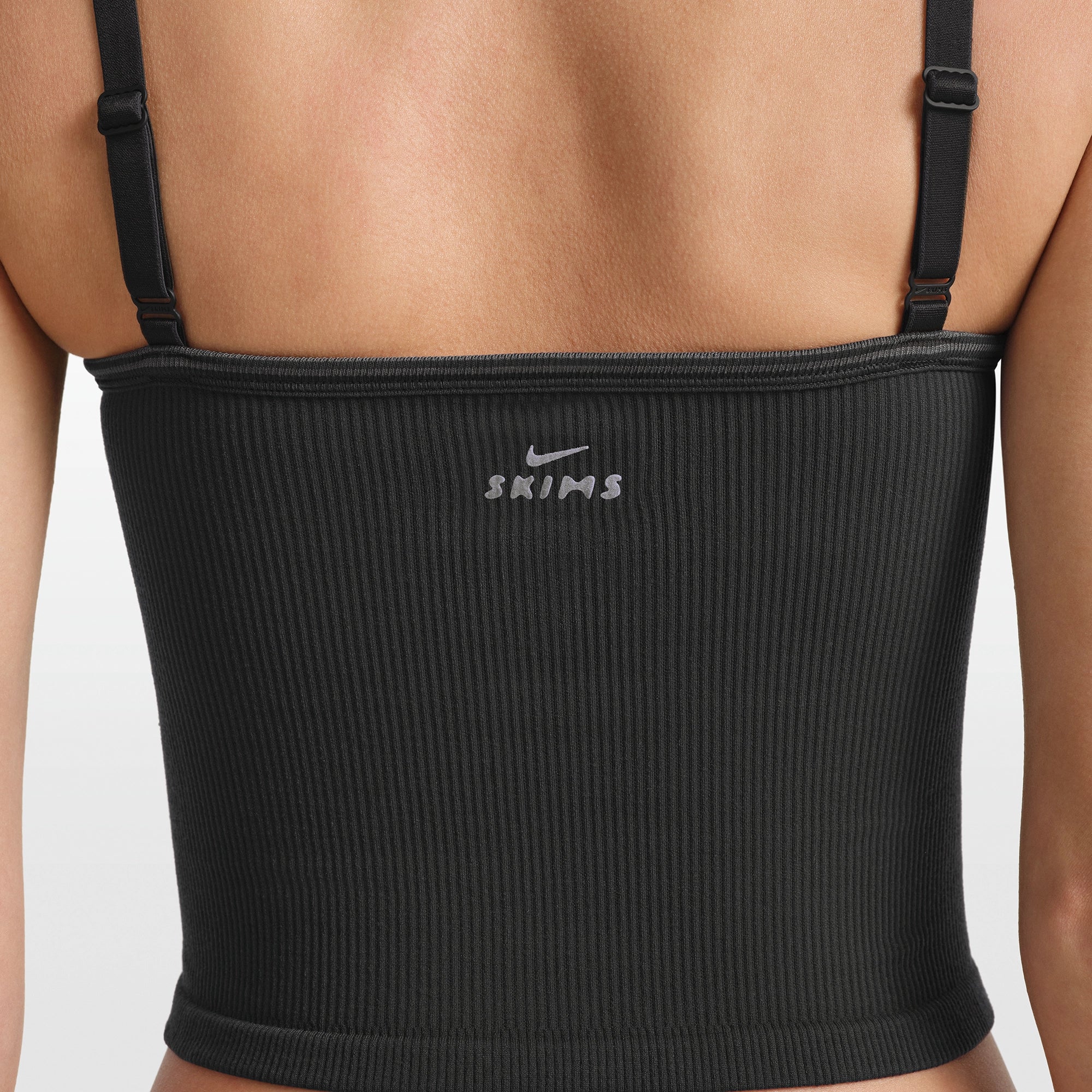NikeSKIMS RIBBED SEAMLESS CAMI | OBSIDIAN - Image 5