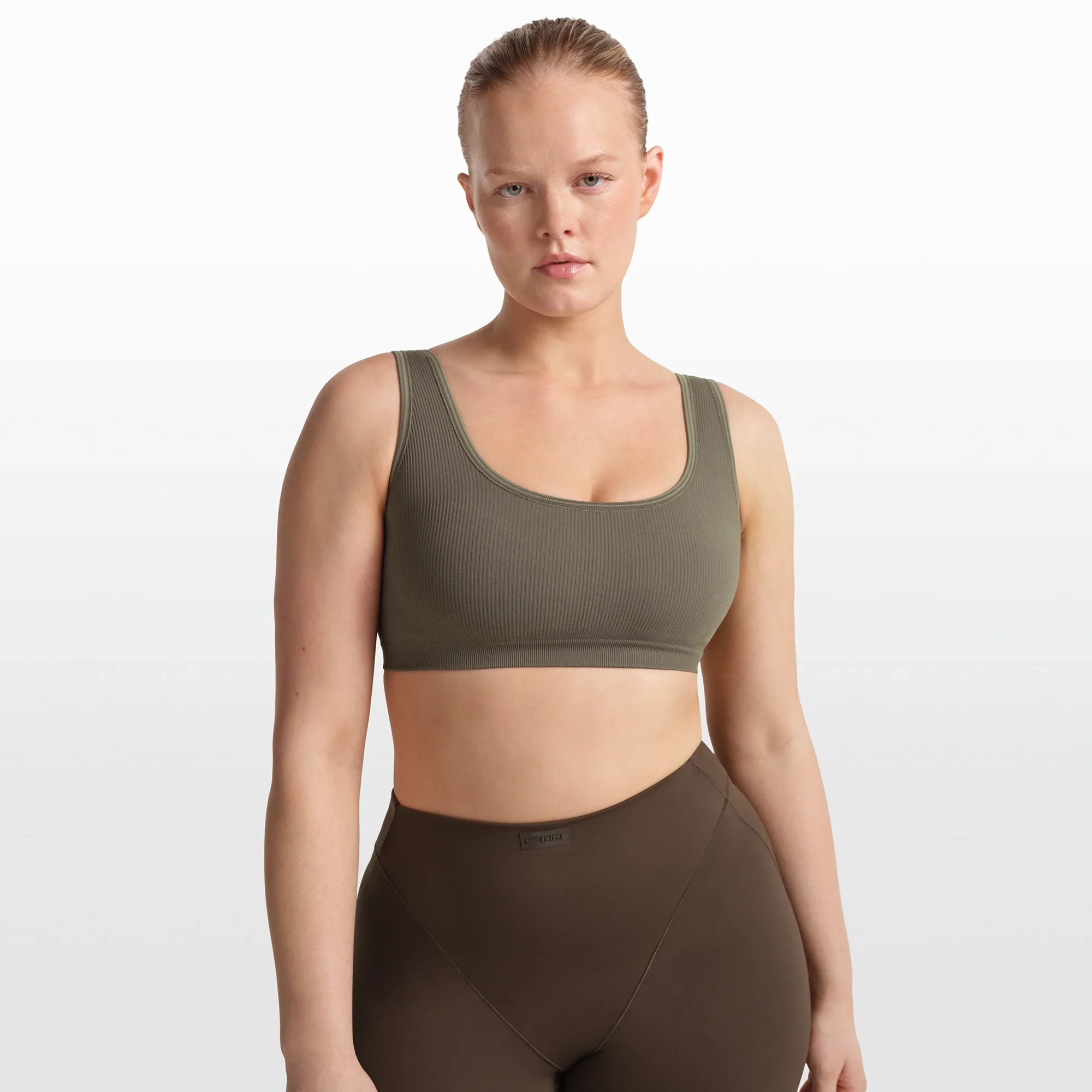 NikeSKIMS RIBBED SEAMLESS SCOOP BRA | DUSTY OAKMOSS - Image 3