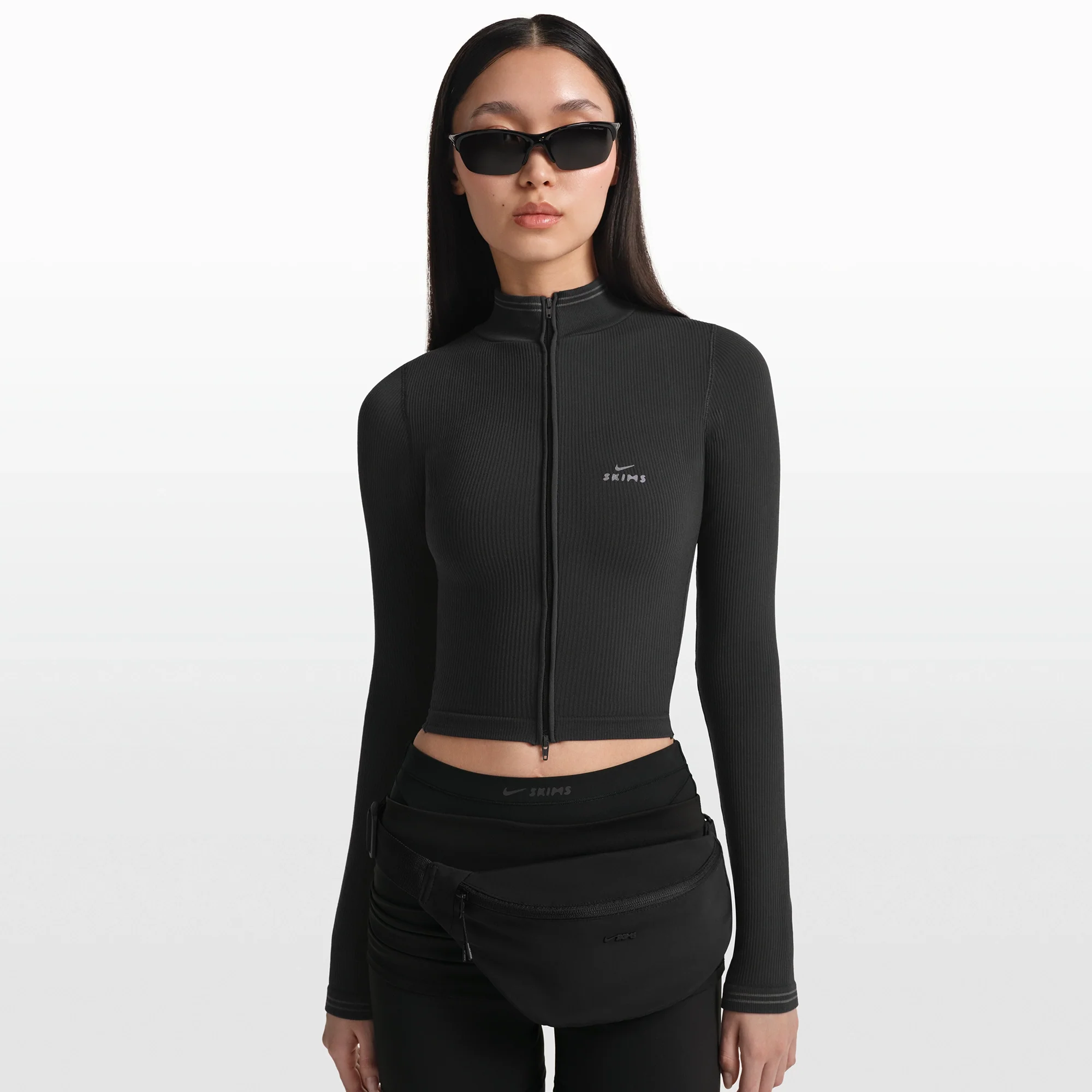 NikeSKIMS RIBBED SEAMLESS ZIP UP CROP JACKET | OBSIDIAN - Image 3