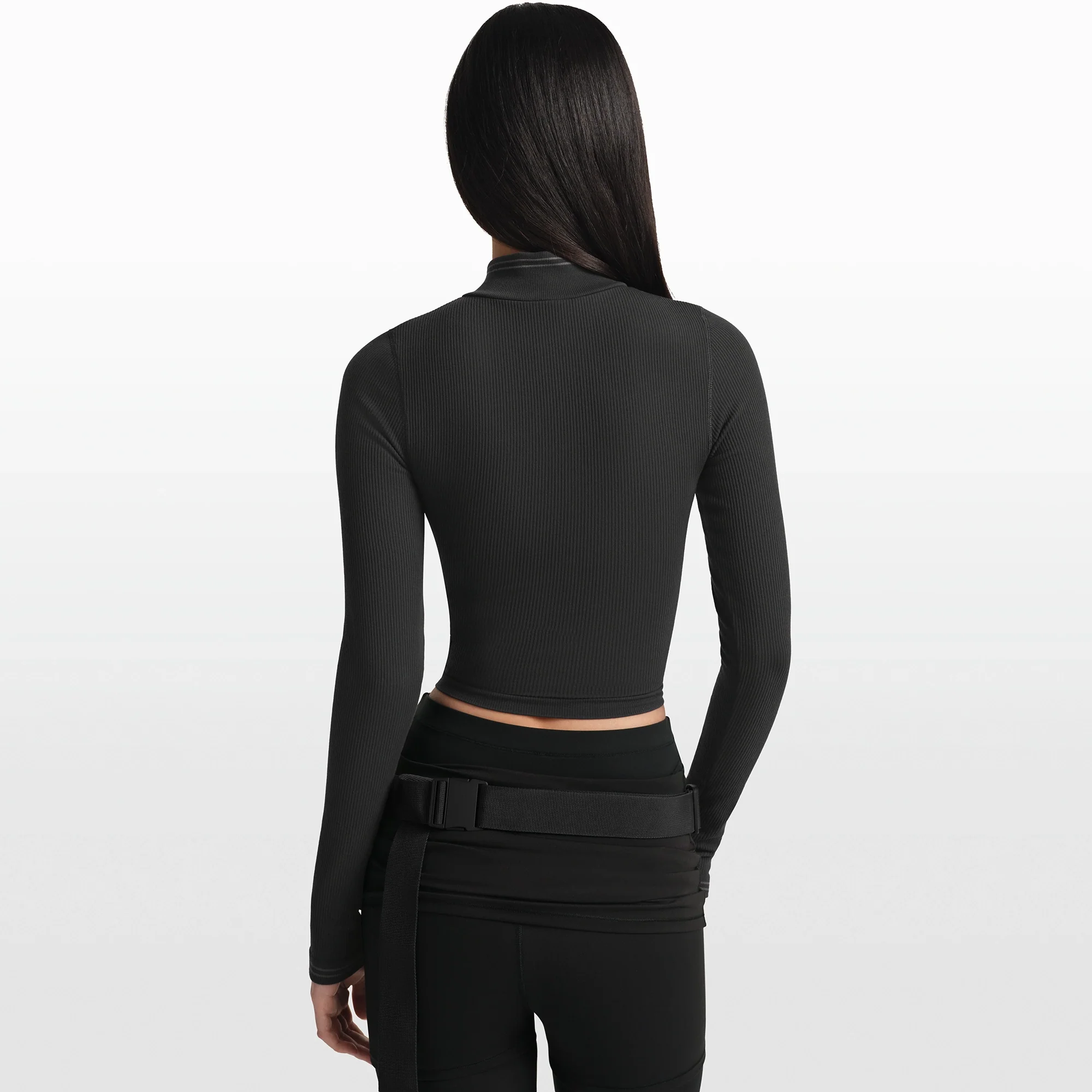 NikeSKIMS RIBBED SEAMLESS ZIP UP CROP JACKET | OBSIDIAN - Image 6