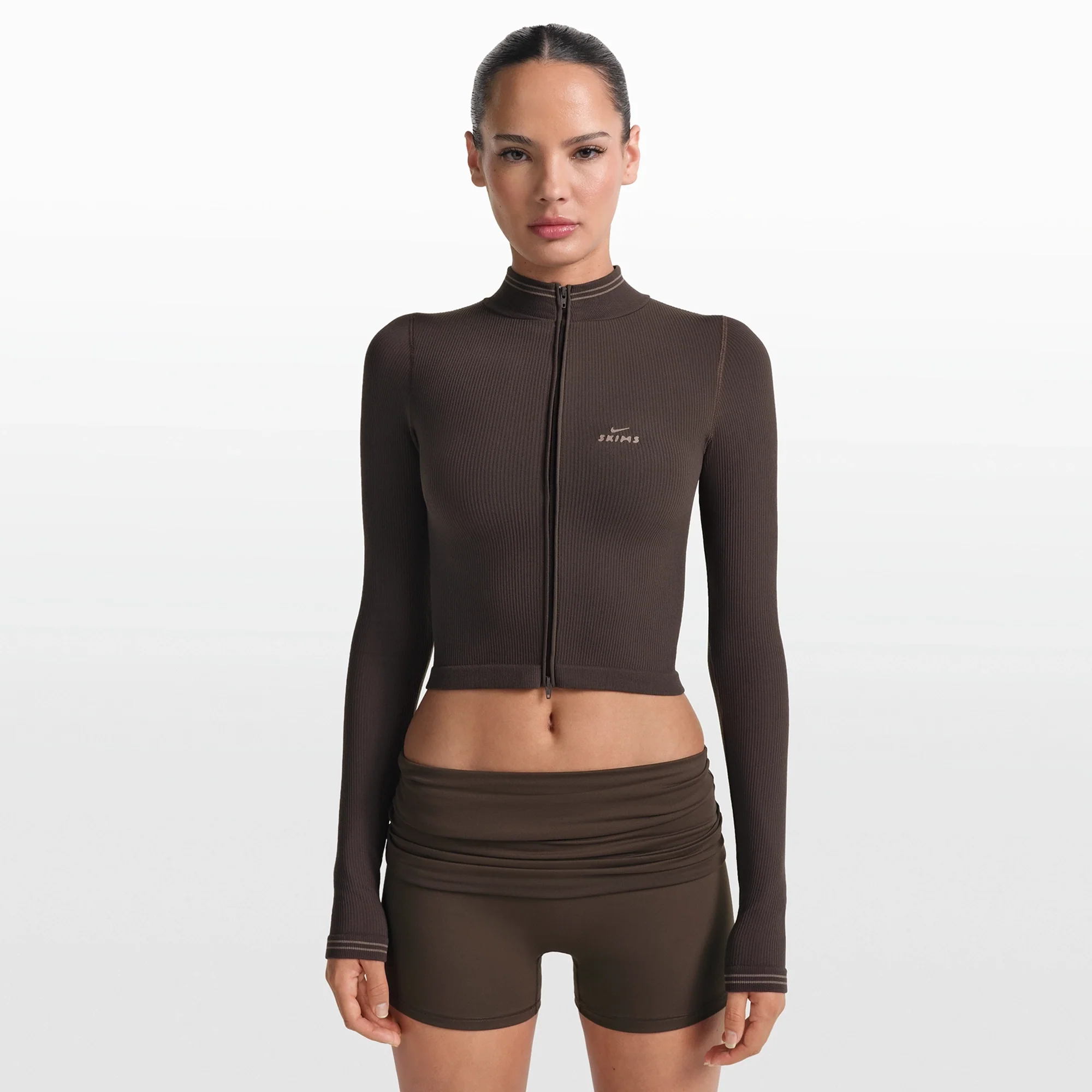 NikeSKIMS RIBBED SEAMLESS ZIP UP CROP JACKET | PHOENIX - Image 3