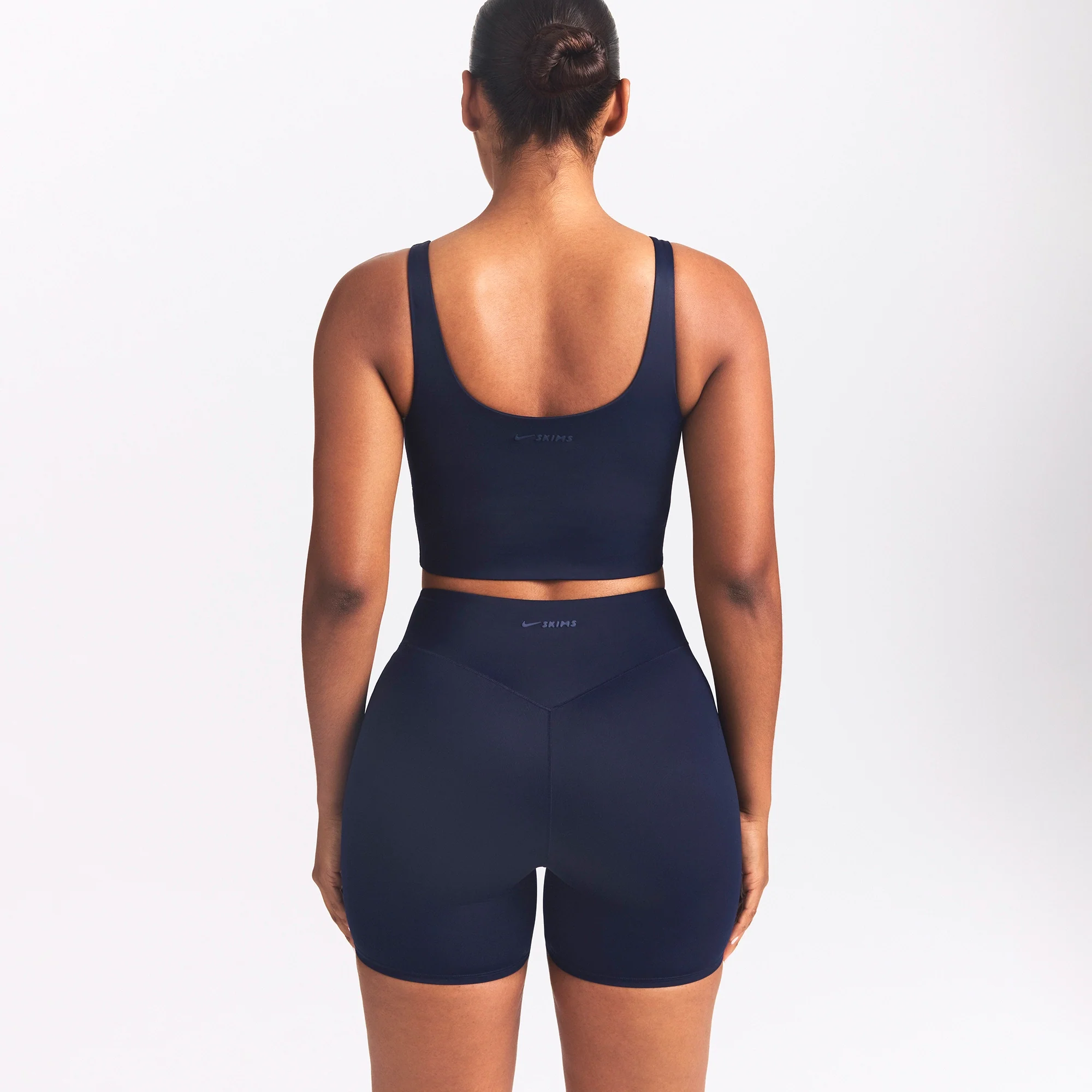 NikeSKIMS SHINE SCOOP NECK BRA TOP | NAVY - Image 5