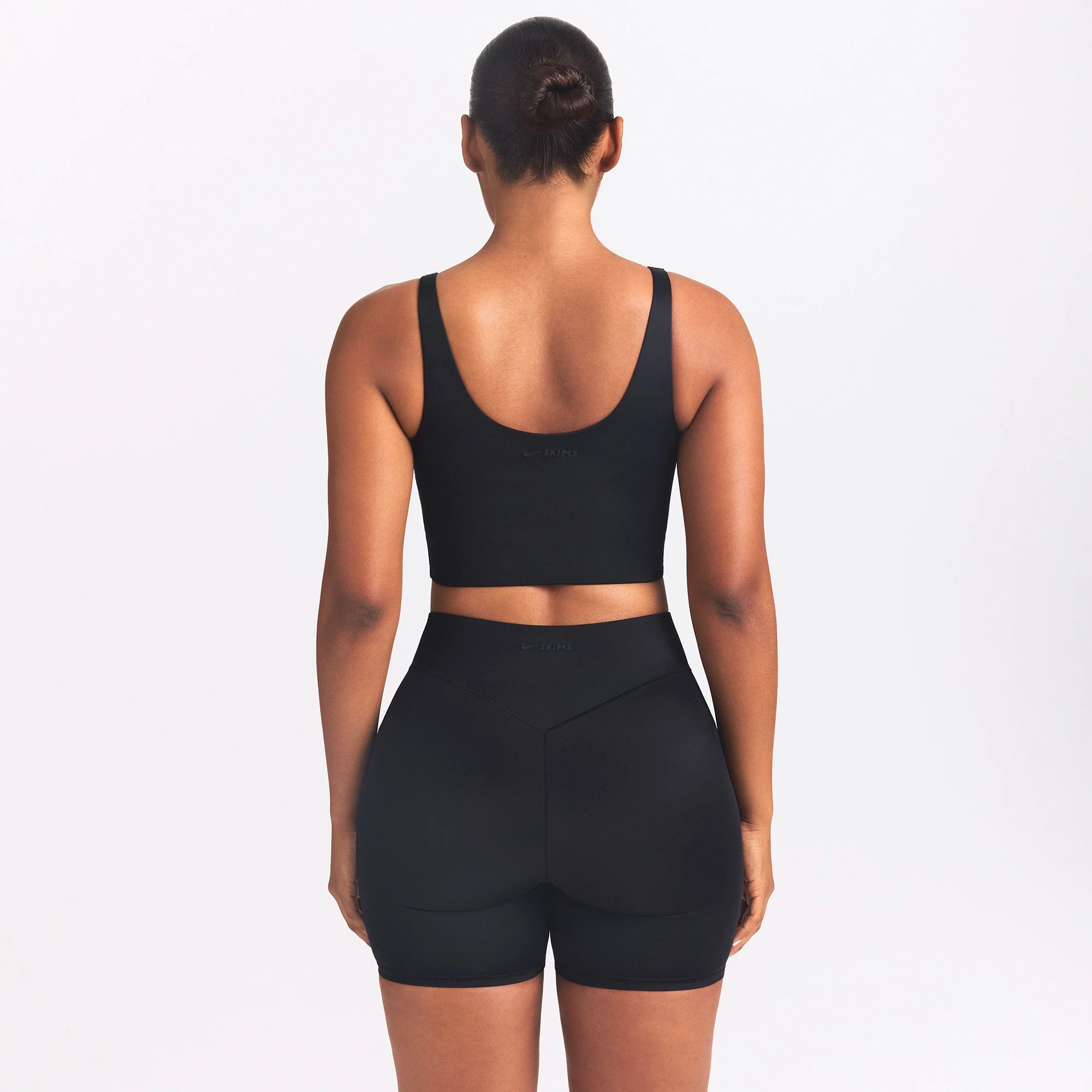 NikeSKIMS SHINE SCOOP NECK BRA TOP | OBSIDIAN - Image 5