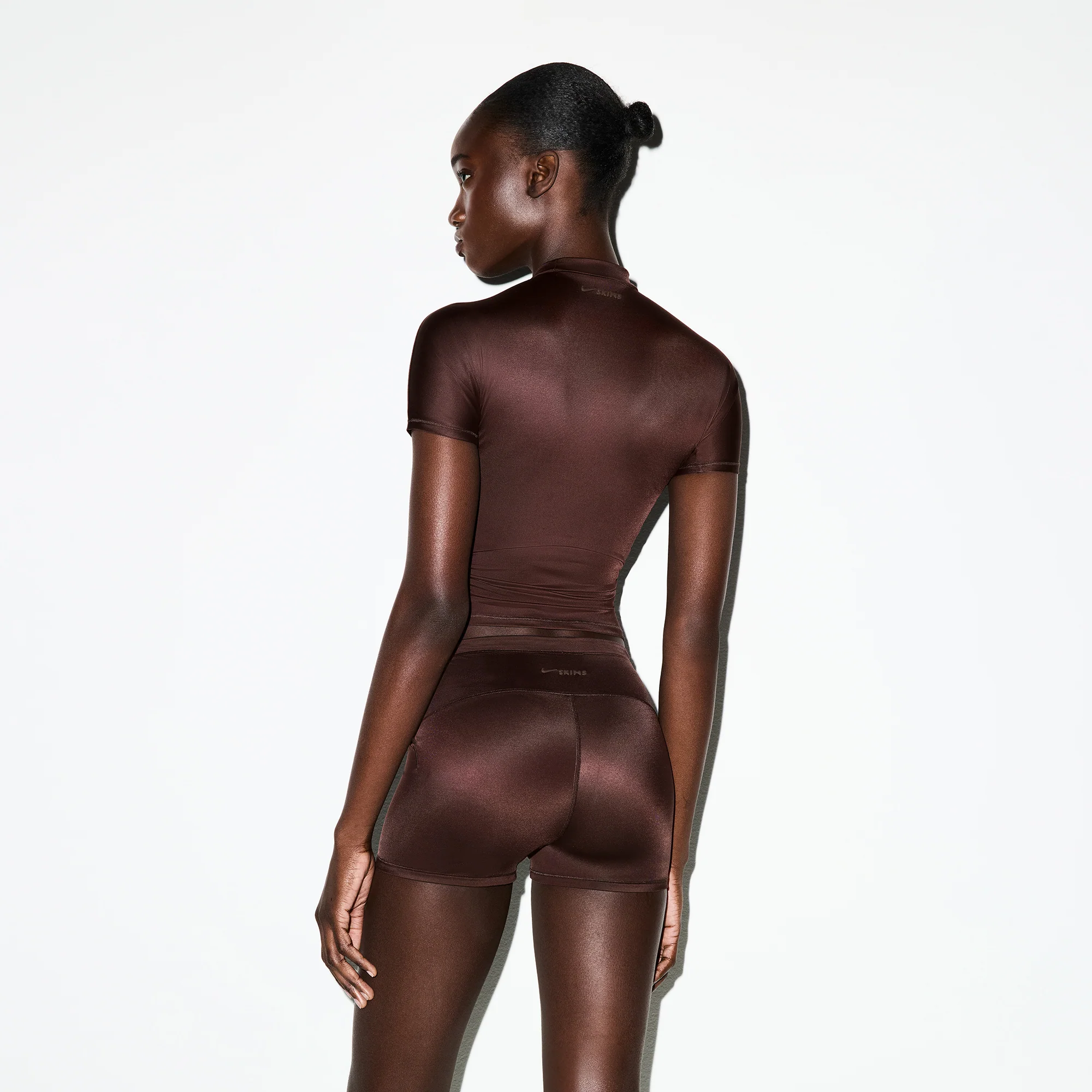NikeSKIMS SHINE SHORT SLEEVE MOCK NECK TOP | PHOENIX - Image 4