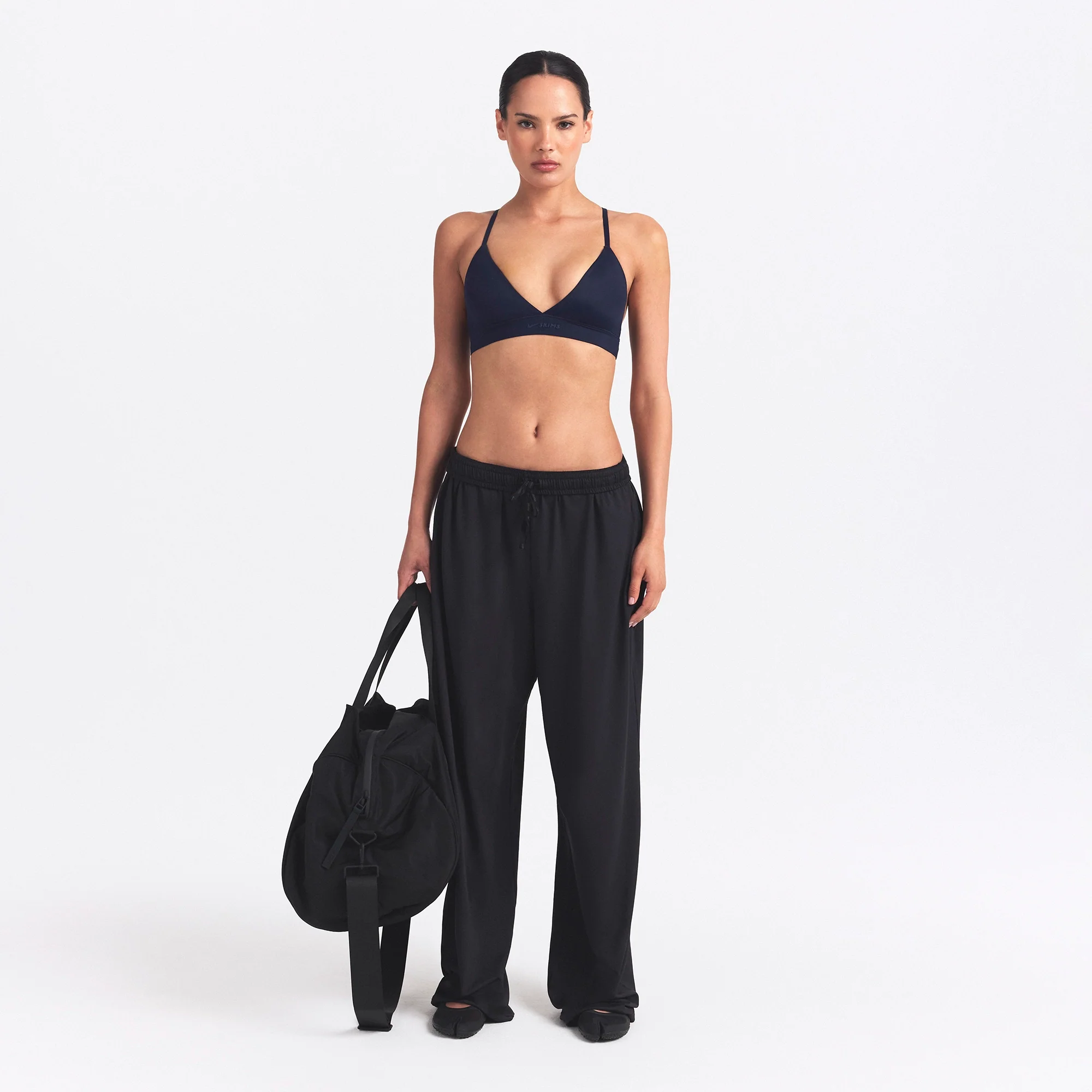NikeSKIMS SHINE TRIANGLE BRA | NAVY - Image 2