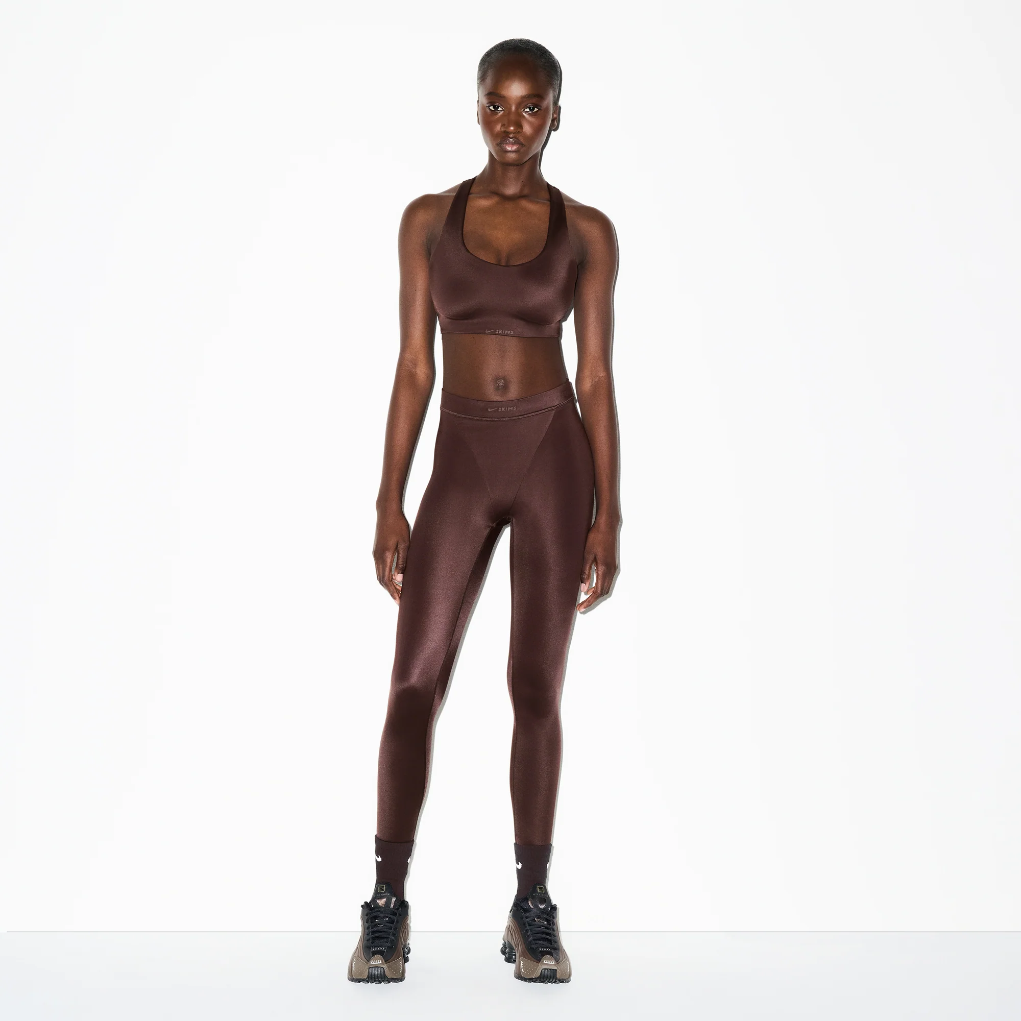 NikeSKIMS SHINE V-LINE 26" LEGGING | PHOENIX - Image 3